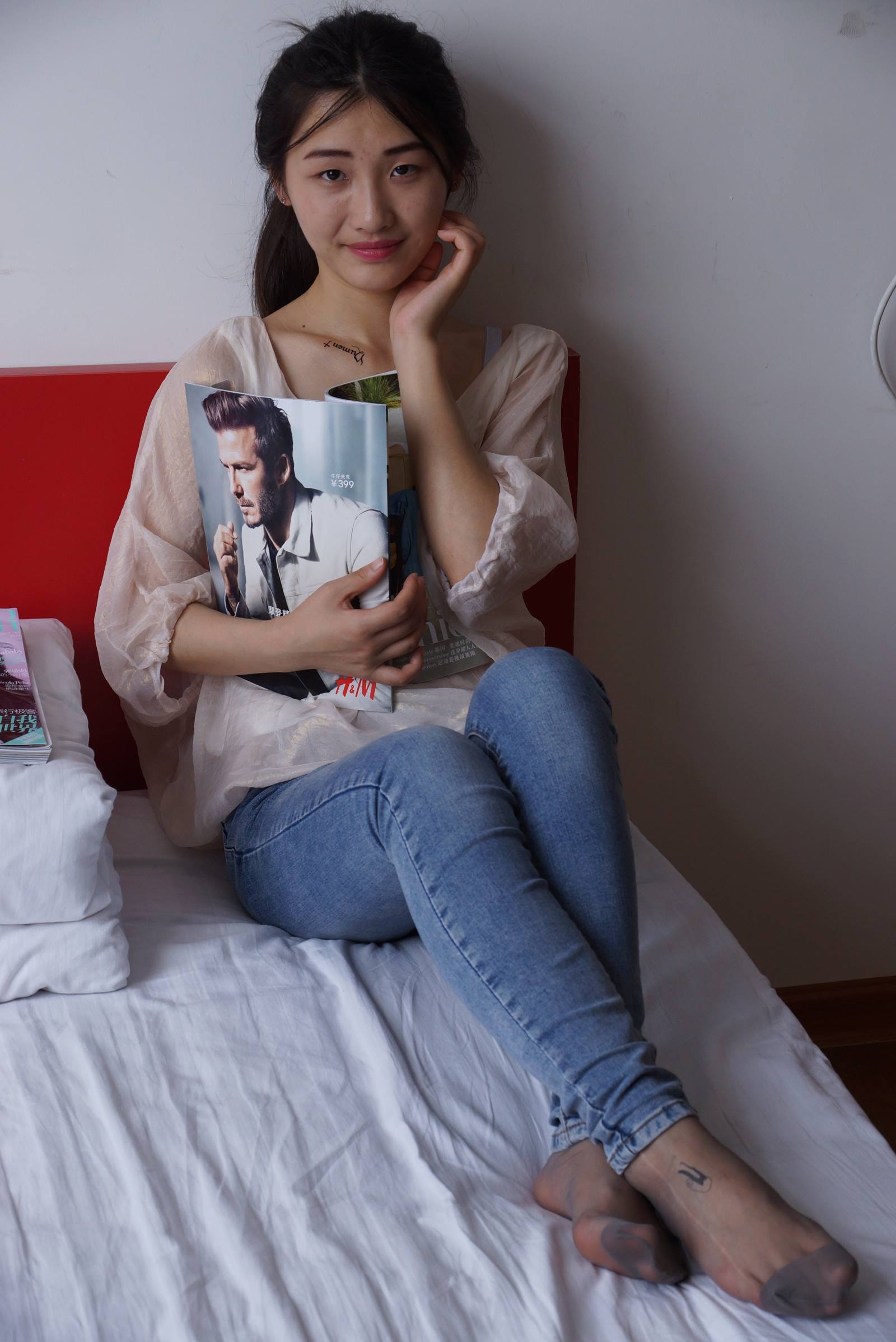 图片[89]-自由摄影 No.005 惬意的周末经典短灰丝陪你看看书 [93P] – 速更版-美库