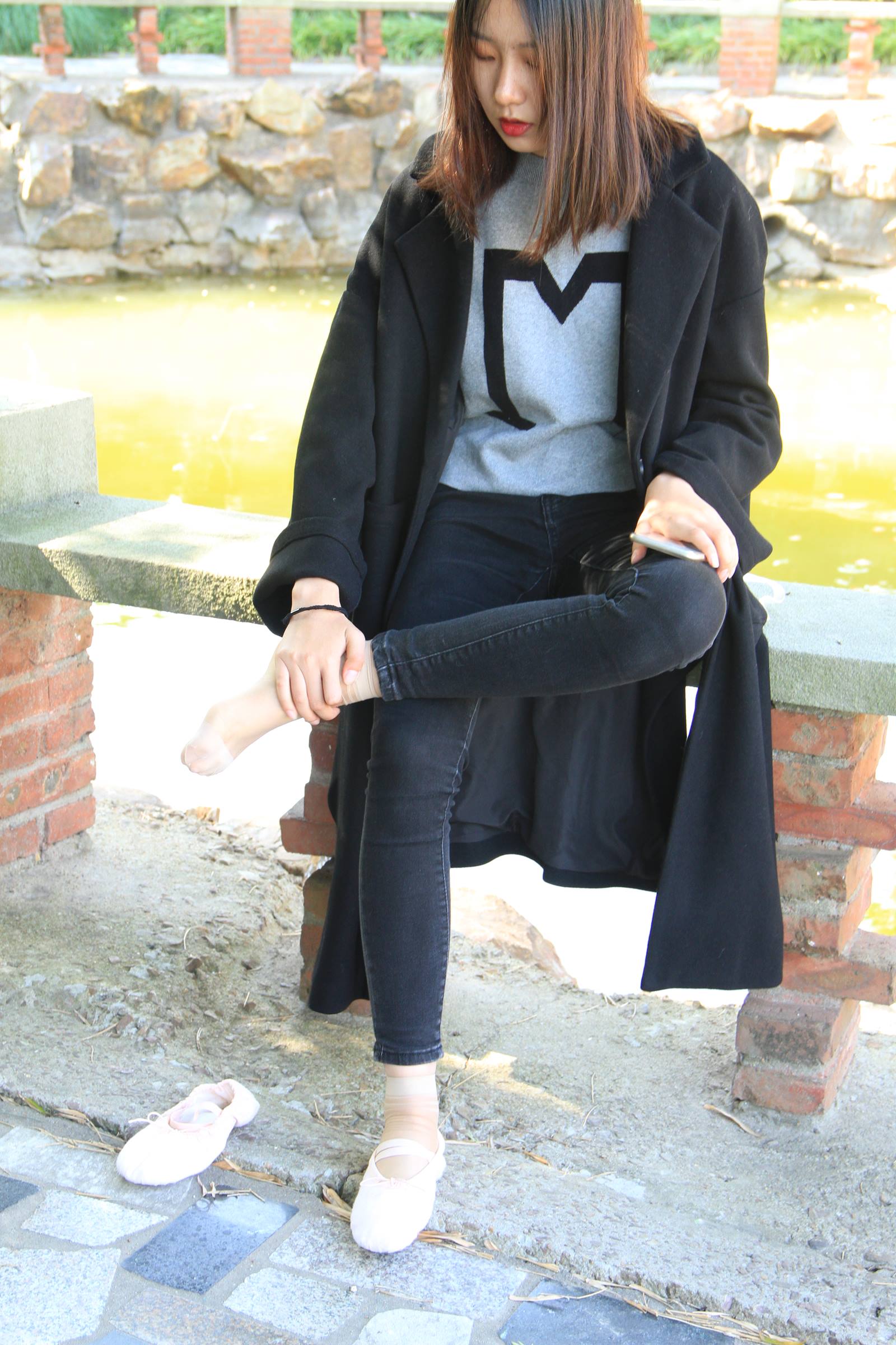 图片[32]-自由摄影 No.008 大三舞蹈系妹纸户外展示舞鞋风采 [91P] – 速更版-美库