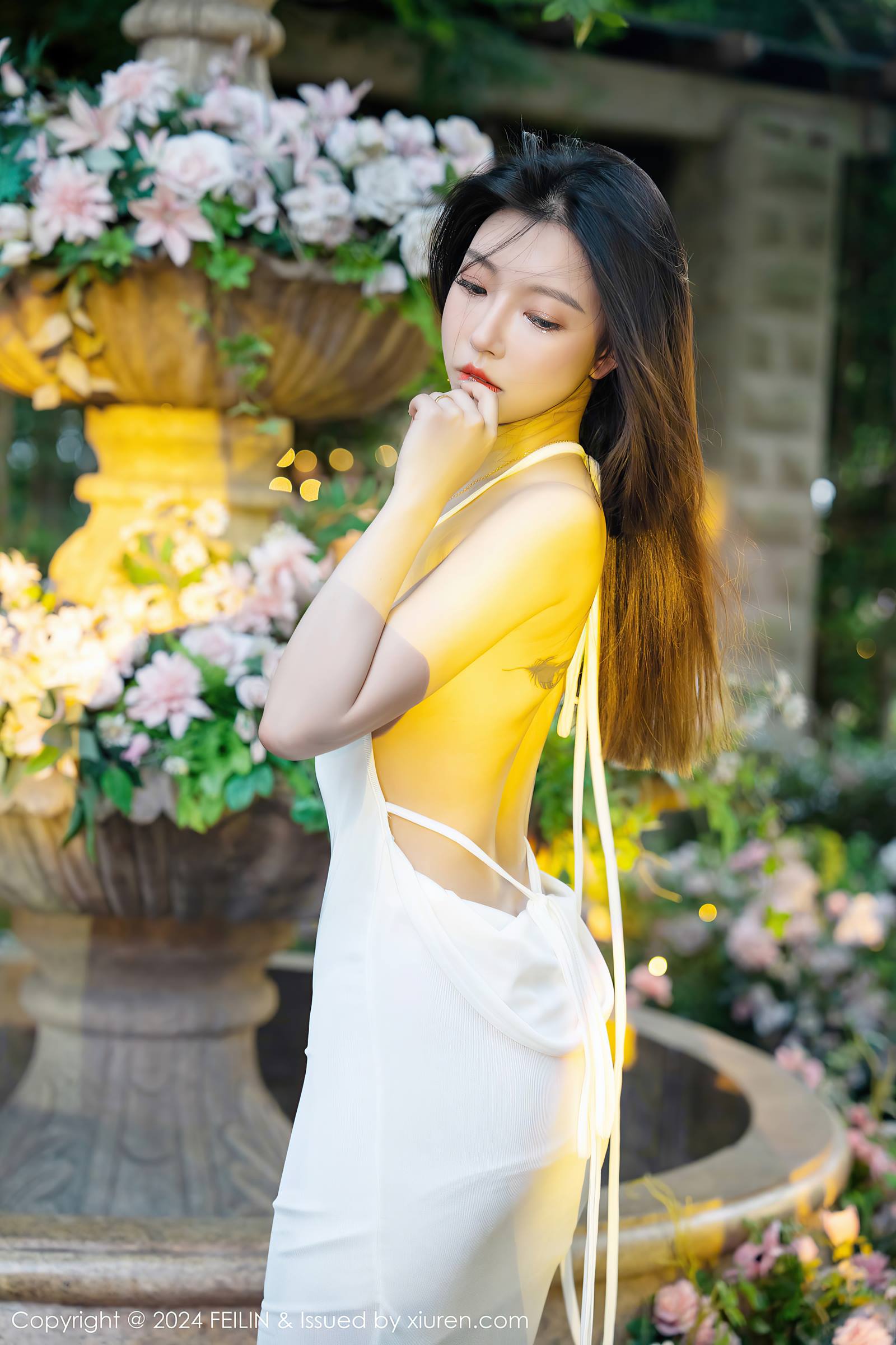 图片[27]-[Feilin嗲囡囡]2024.01.08 VOL.472 冯木木LRIS 美丽花园 [34+1P] – 速更版-美库