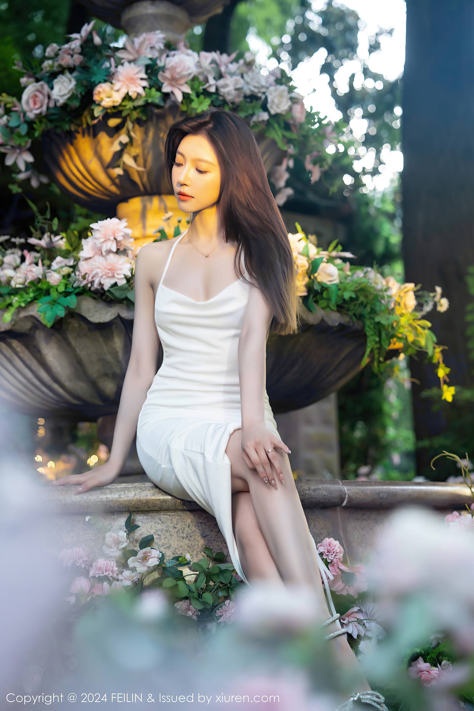 图片[32]-[Feilin嗲囡囡]2024.01.08 VOL.472 冯木木LRIS 美丽花园 [34+1P] – 速更版-美库