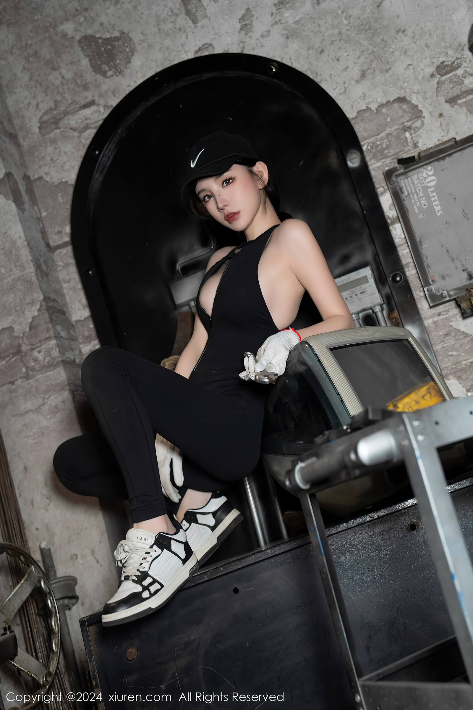 图片[22]-[Xiuren秀人网]2024.01.26 NO.8027 周于希Sally 黑暗女生 [47+1P] – 速更版-美库