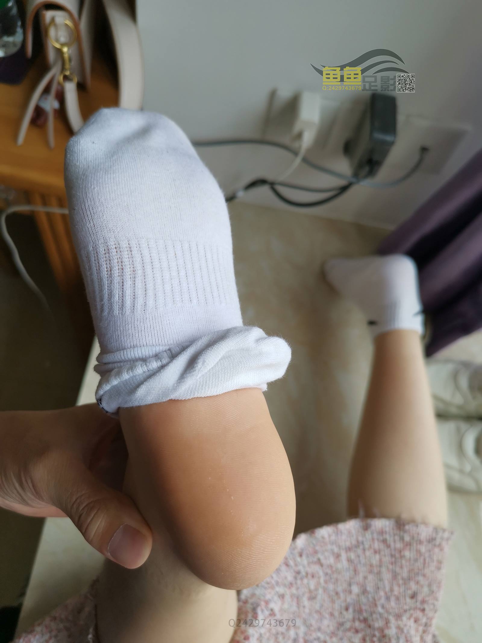 图片[19]-鱼鱼足影@035-第35期：静静[177P] – 速更版-美库