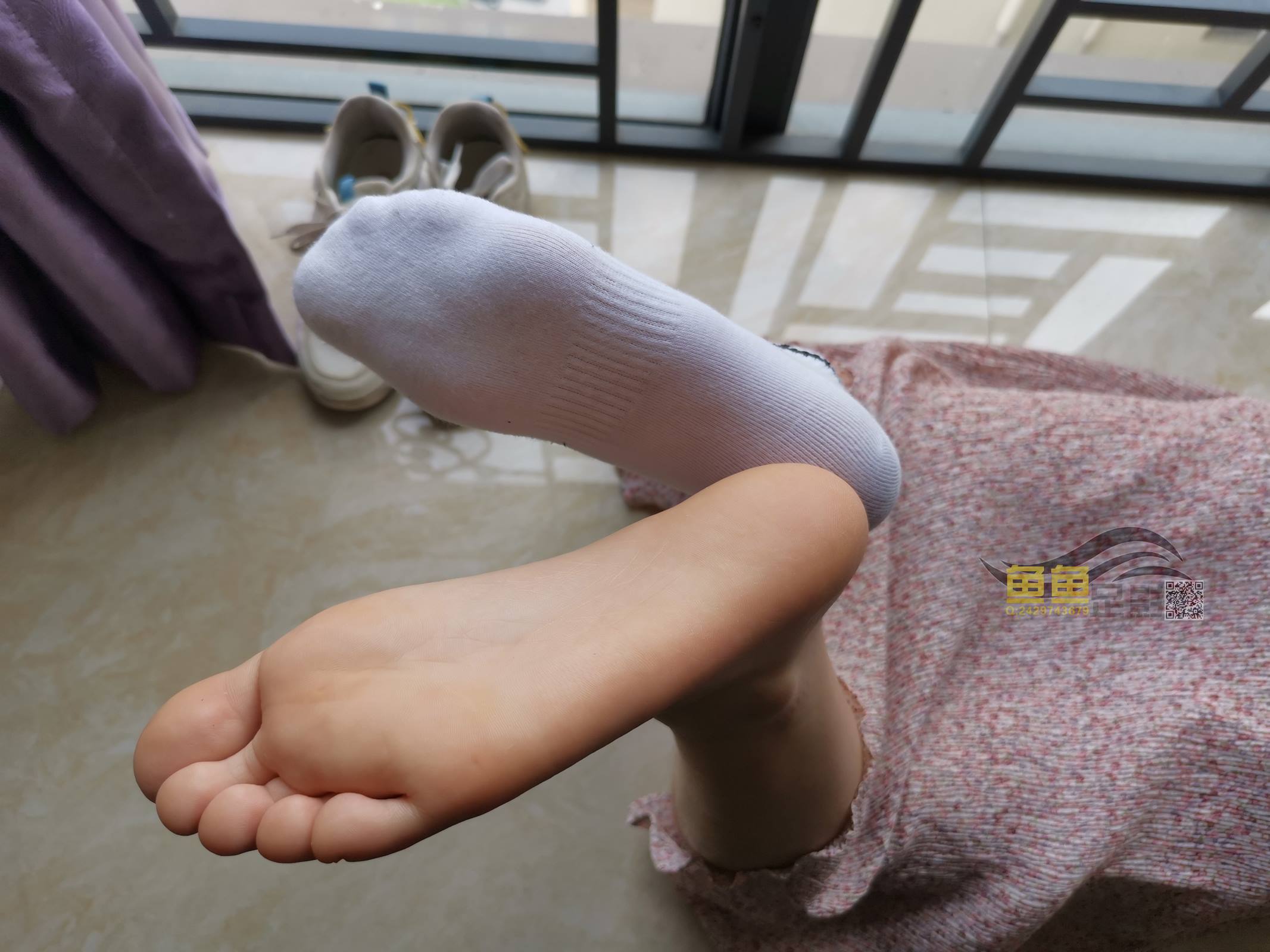 图片[24]-鱼鱼足影@035-第35期：静静[177P] – 速更版-美库