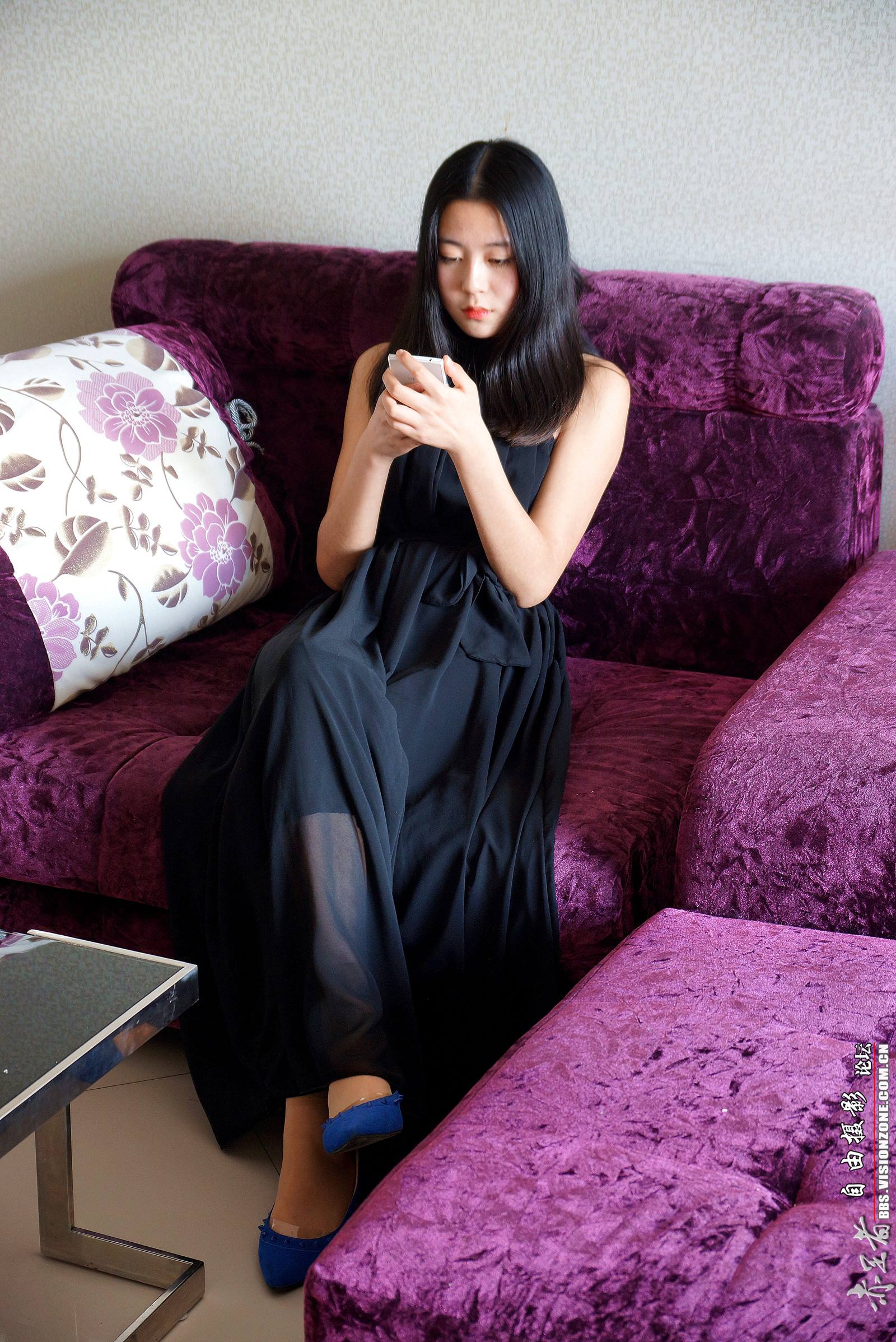 图片[69]-自由摄影 No.024 准备出门约会，换双高跟鞋结果把脚给扭伤了 [75P] – 速更版-美库