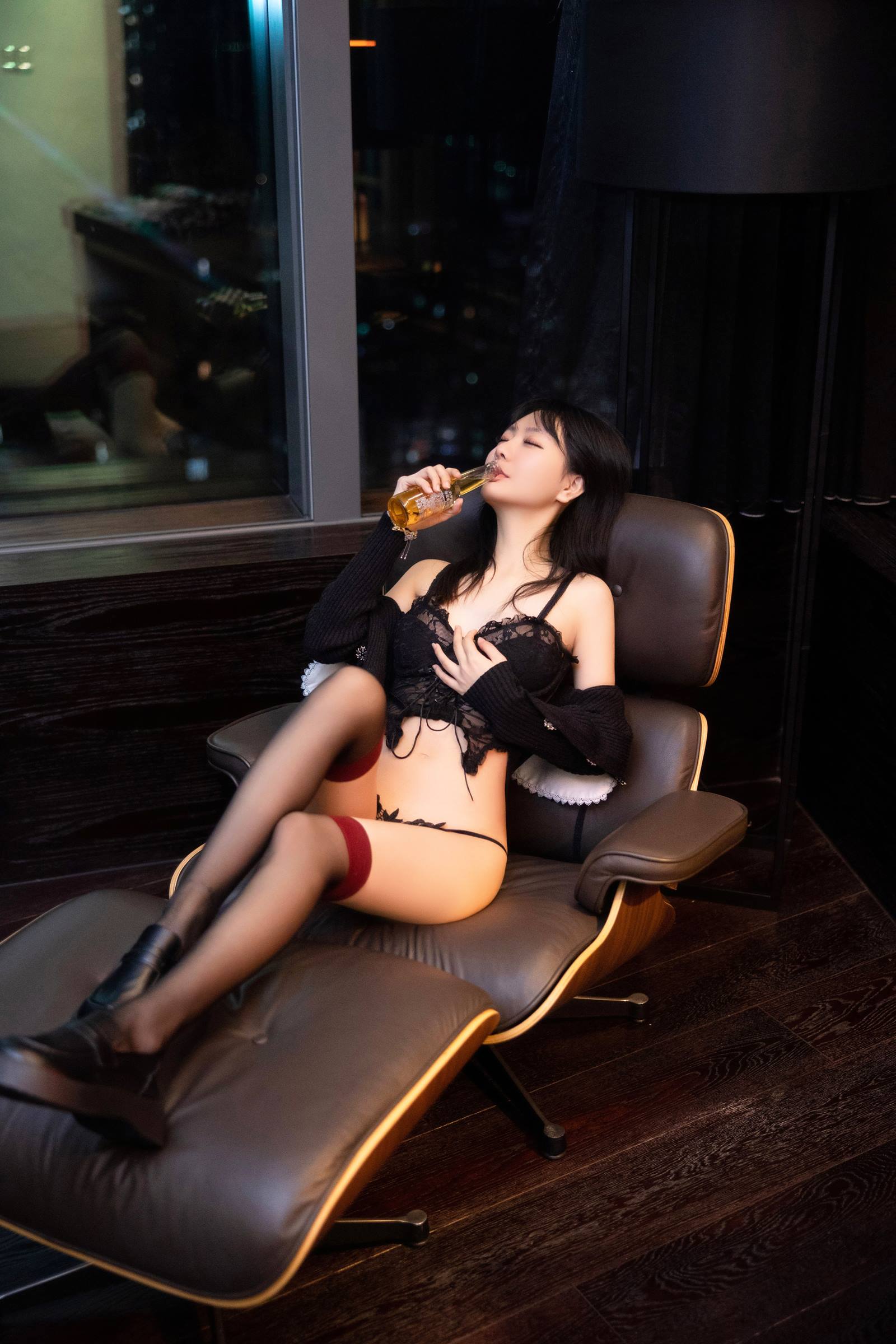 图片[24]-谢小蒽(幼幼) – 魅惑黑丝情趣[26P] – 速更版-美库