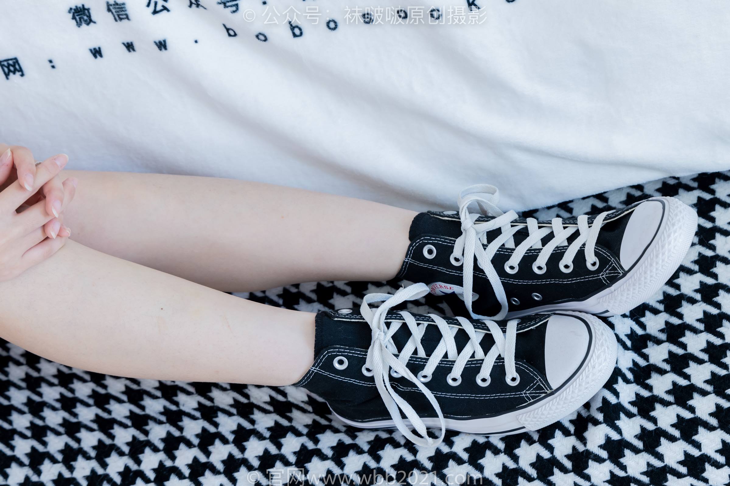 图片[25]-[BoBoSocks袜啵啵]NO.331 甜甜圈-板鞋、白棉袜、裸足[144P] – 速更版-美库