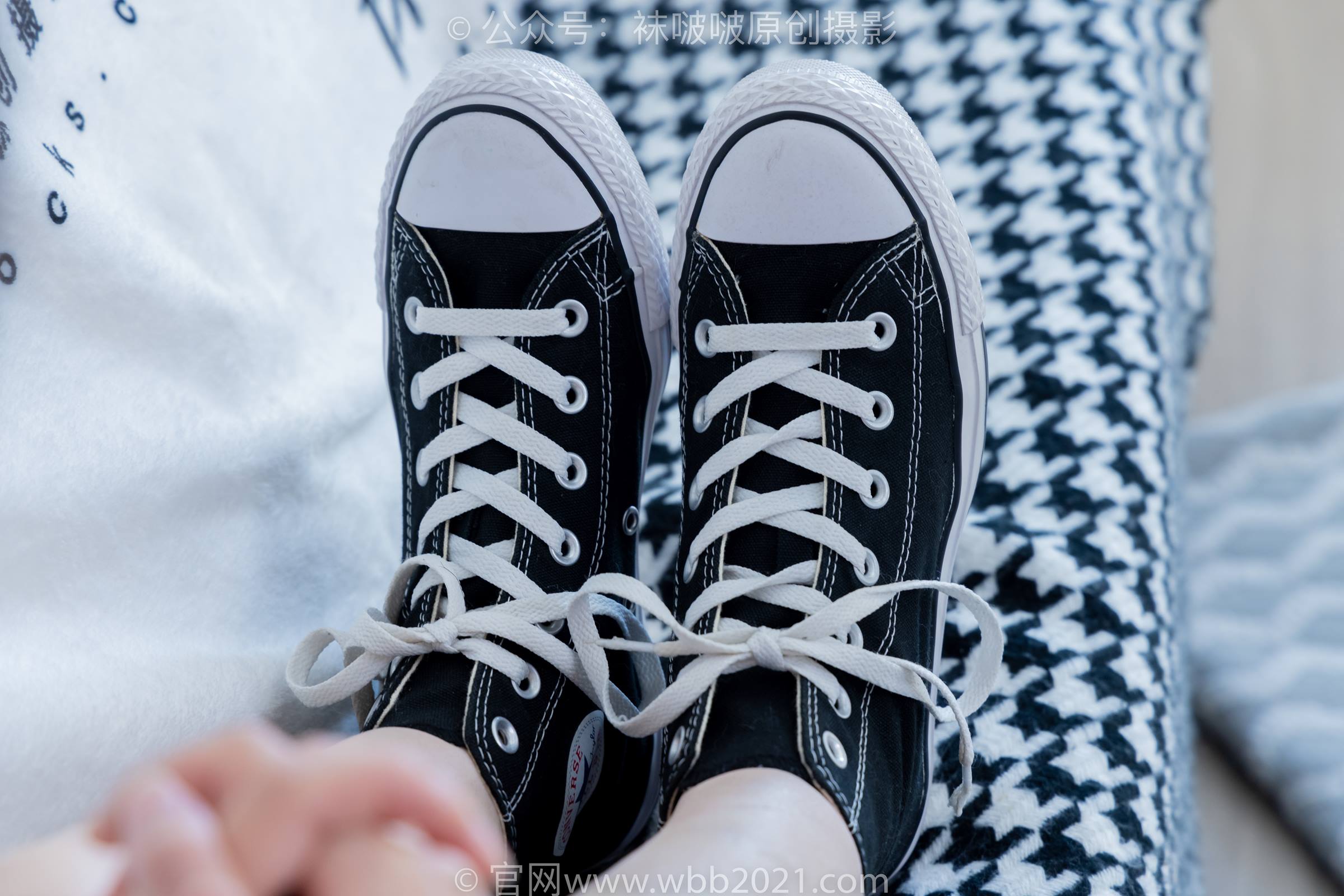 图片[28]-[BoBoSocks袜啵啵]NO.331 甜甜圈-板鞋、白棉袜、裸足[144P] – 速更版-美库