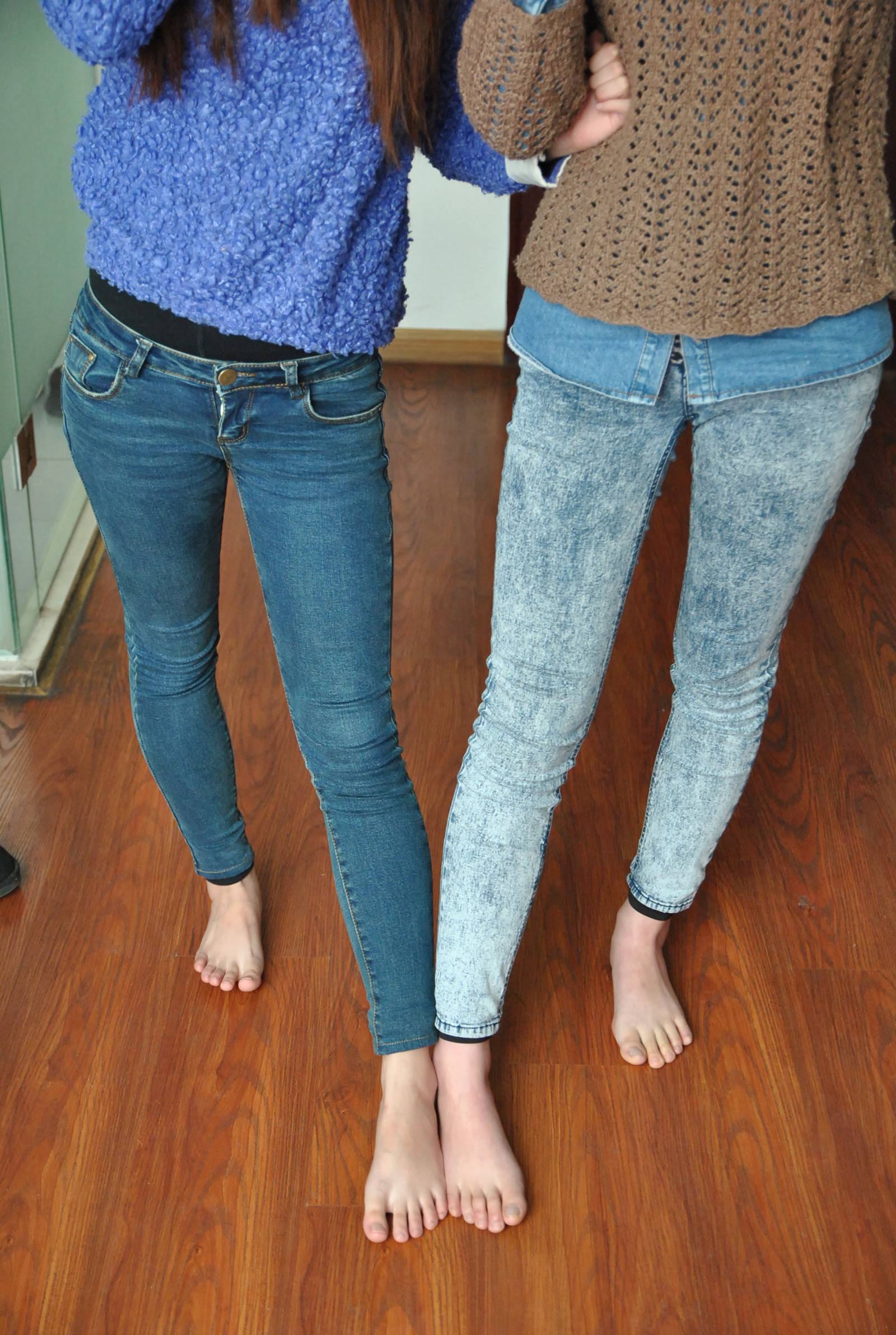 图片[37]-自由摄影 No.039 楠楠 齐齐 裸足比脚 [61P] – 速更版-美库