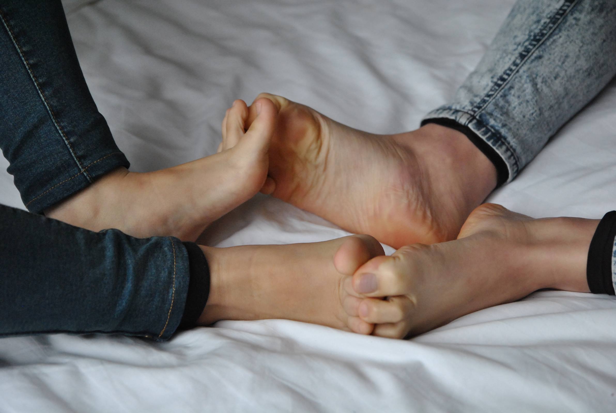 图片[46]-自由摄影 No.039 楠楠 齐齐 裸足比脚 [61P] – 速更版-美库