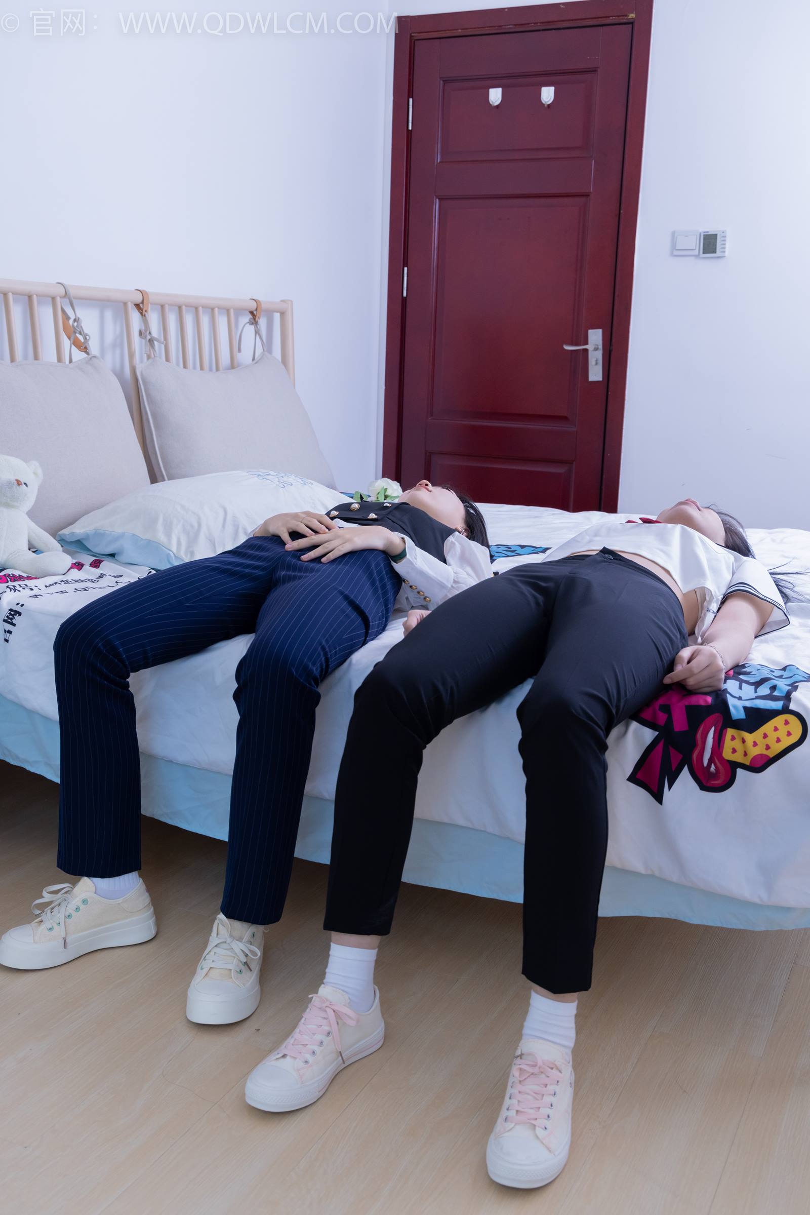 图片[132]-物恋传媒 NO.1835 纱纱&小谷-微风拂过[195P] – 速更版-美库