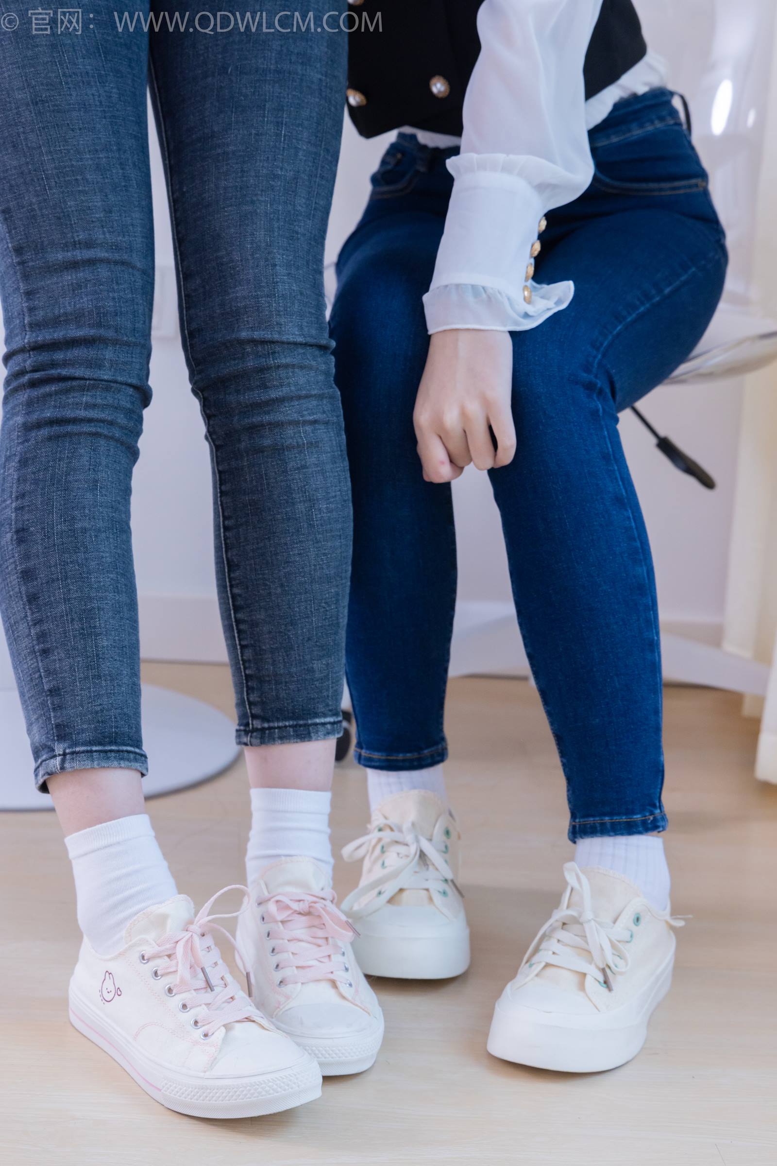 图片[194]-物恋传媒 NO.1835 纱纱&小谷-微风拂过[195P] – 速更版-美库