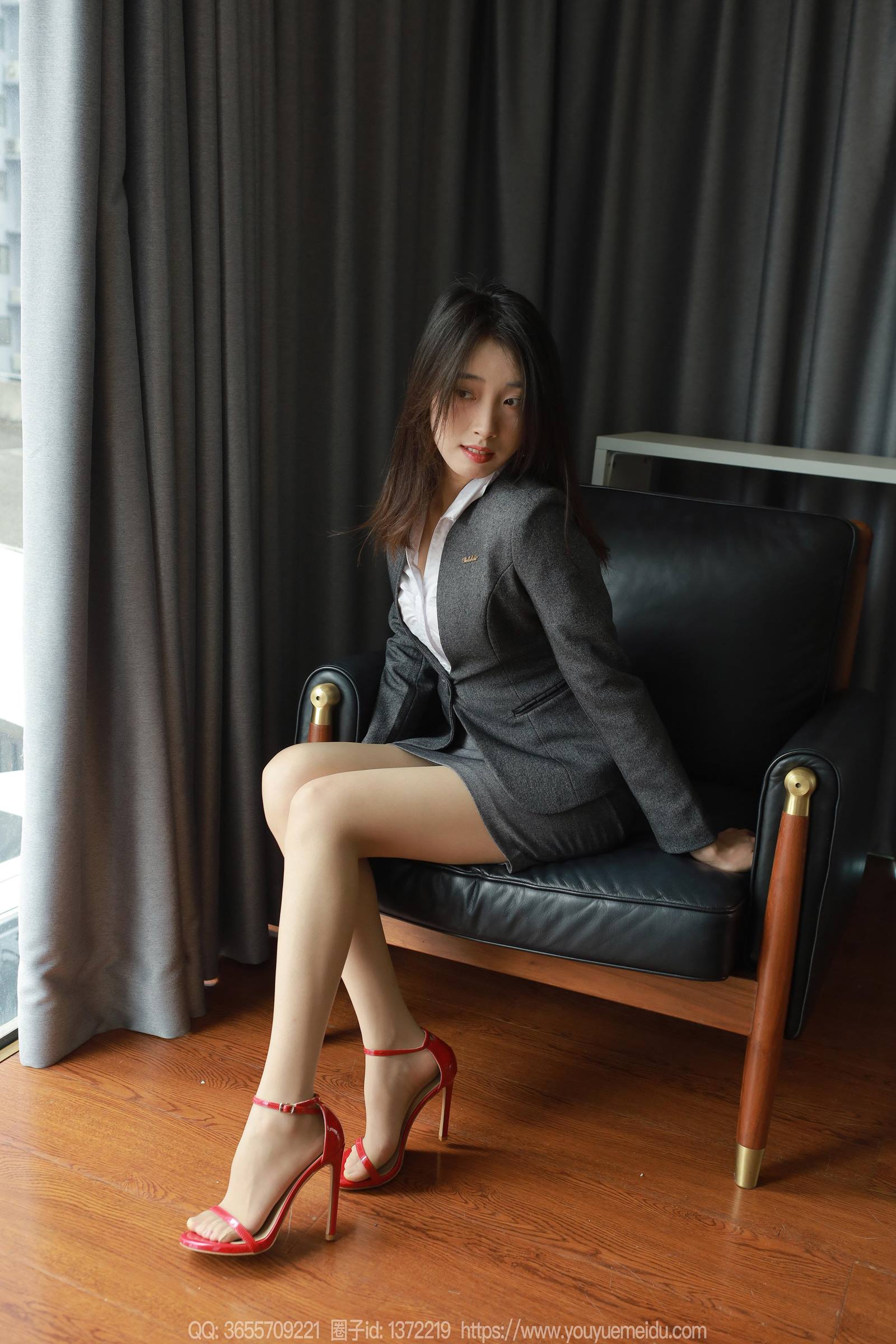 图片[16]-[IESS异思趣向] 2024.01.11 丝享家1635：小九《OL制服（下）》[72P] – 速更版-美库