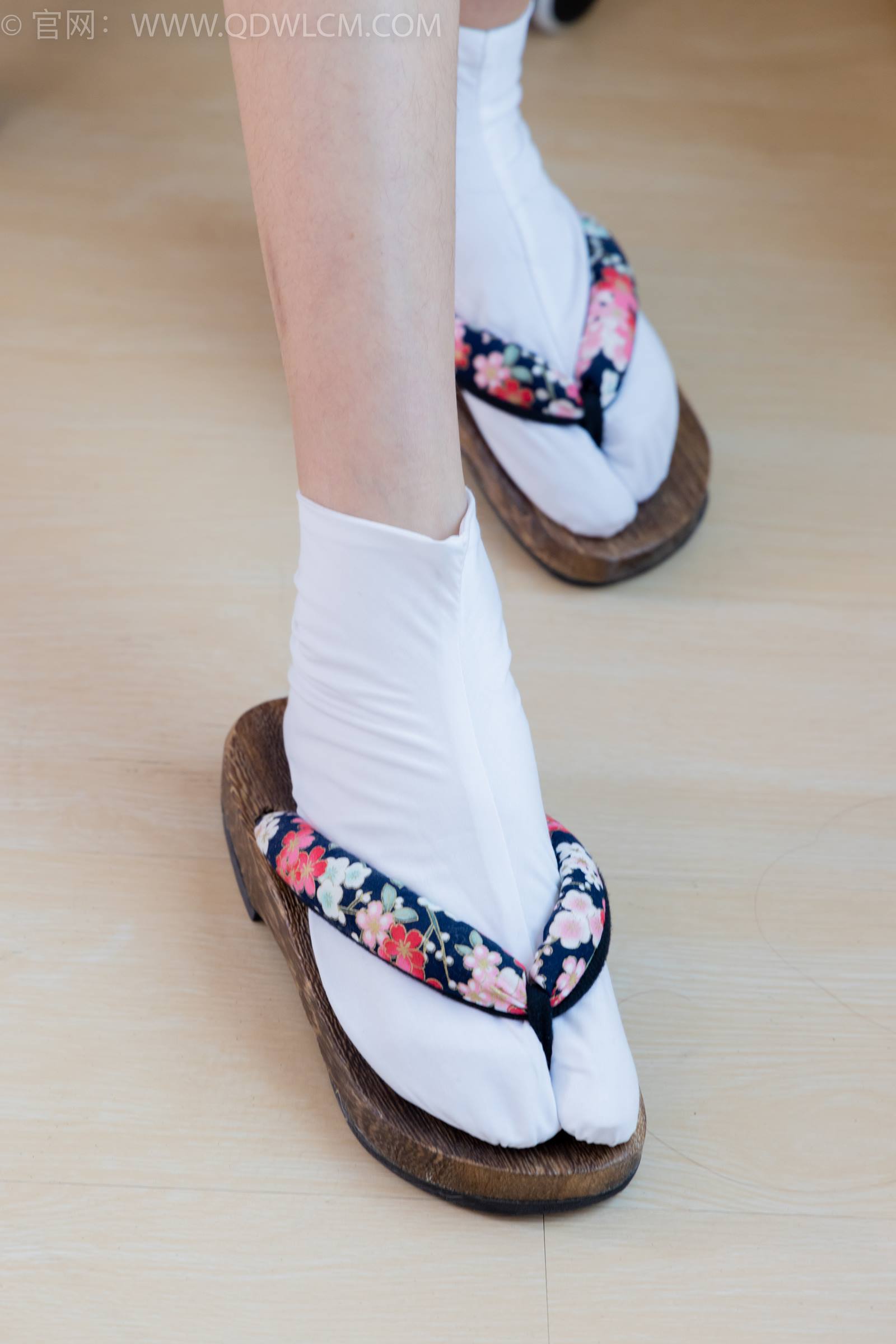 图片[23]-物恋传媒 NO.1838 雏菊-樱花绽放[180P] – 速更版-美库