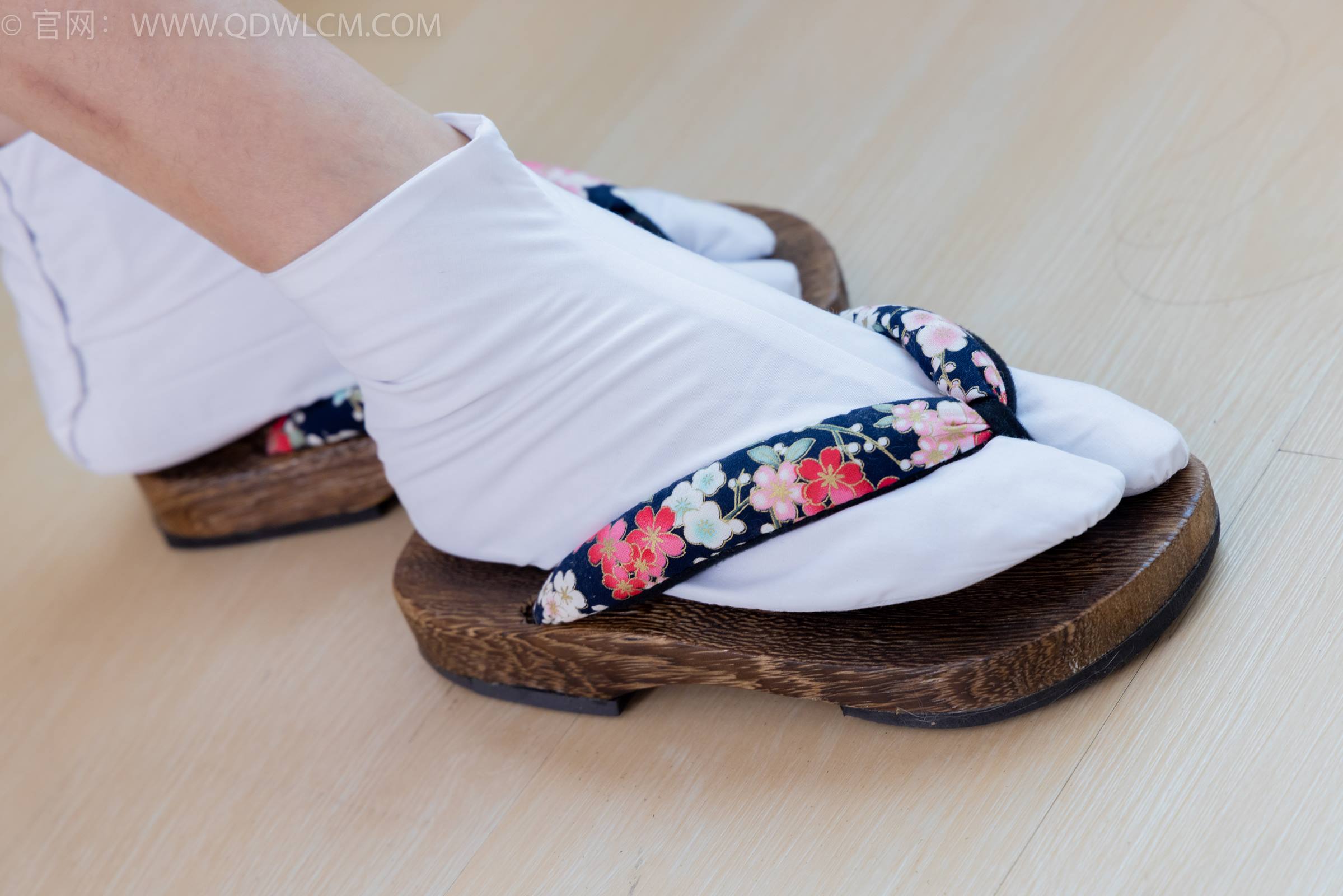 图片[26]-物恋传媒 NO.1838 雏菊-樱花绽放[180P] – 速更版-美库