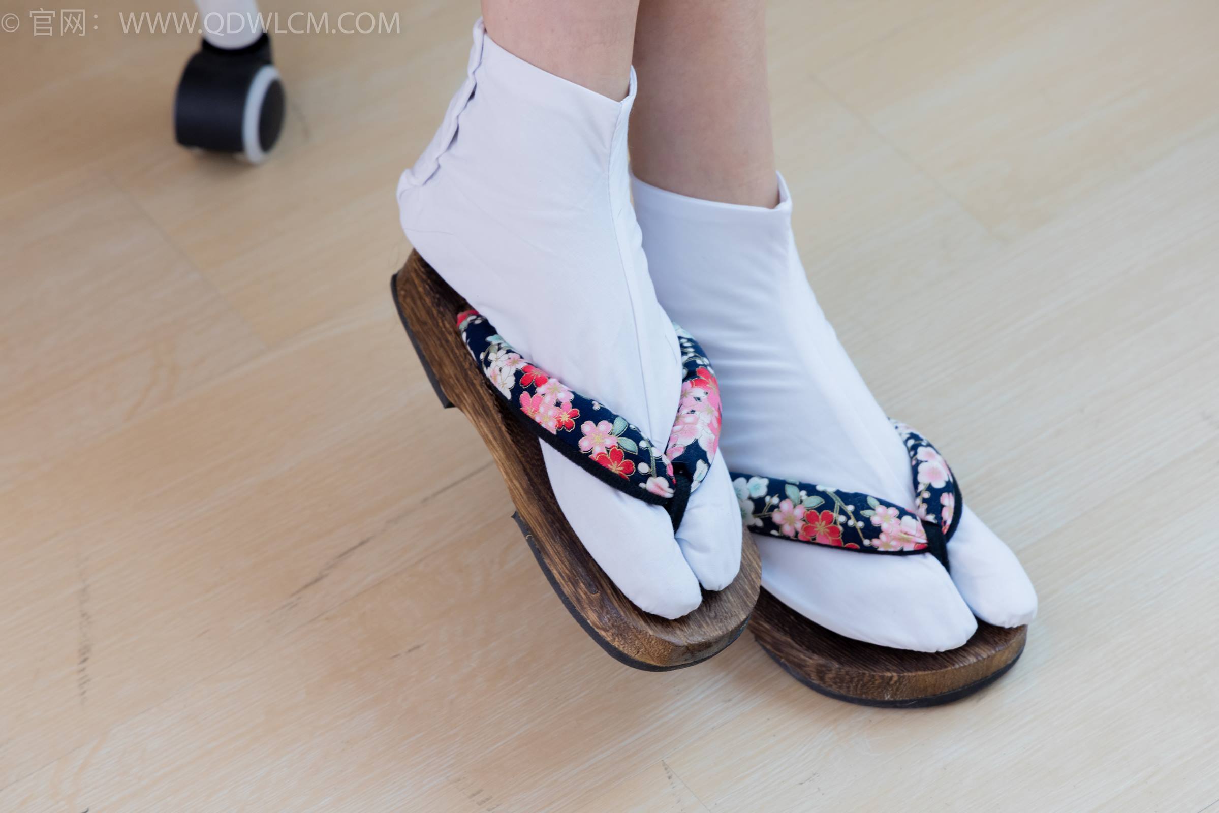 图片[27]-物恋传媒 NO.1838 雏菊-樱花绽放[180P] – 速更版-美库