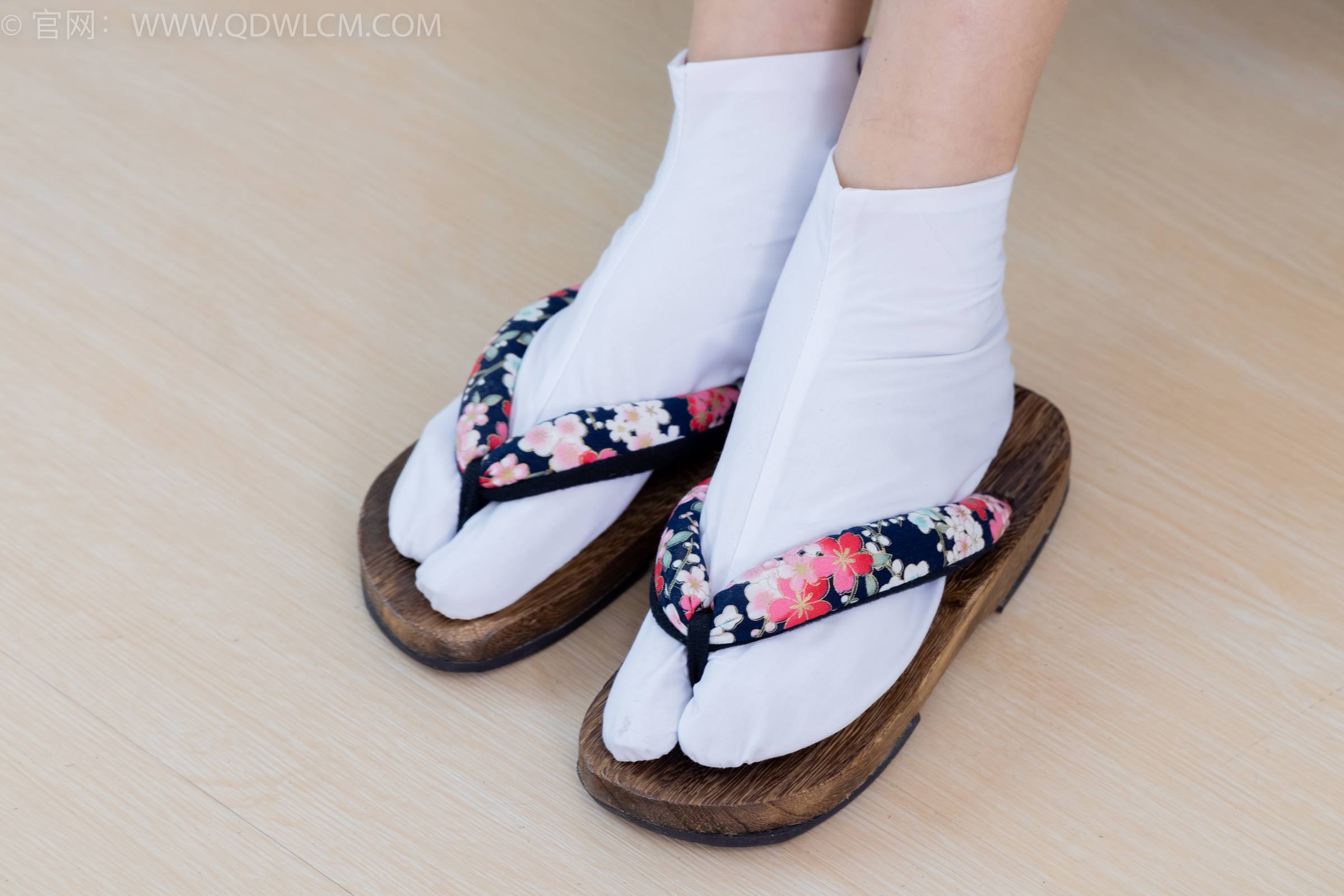 图片[58]-物恋传媒 NO.1838 雏菊-樱花绽放[180P] – 速更版-美库