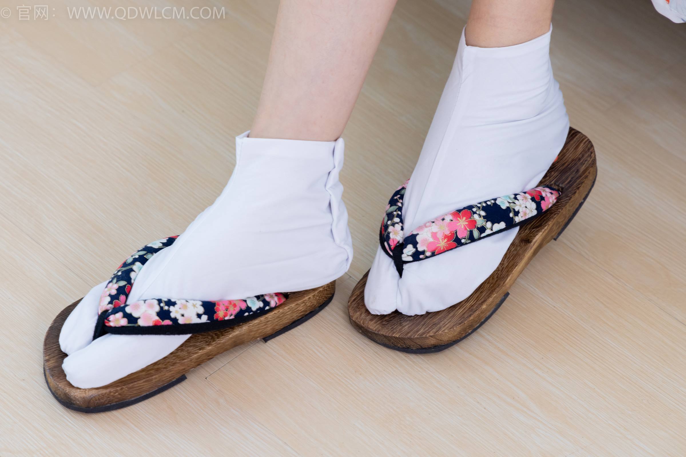 图片[60]-物恋传媒 NO.1838 雏菊-樱花绽放[180P] – 速更版-美库