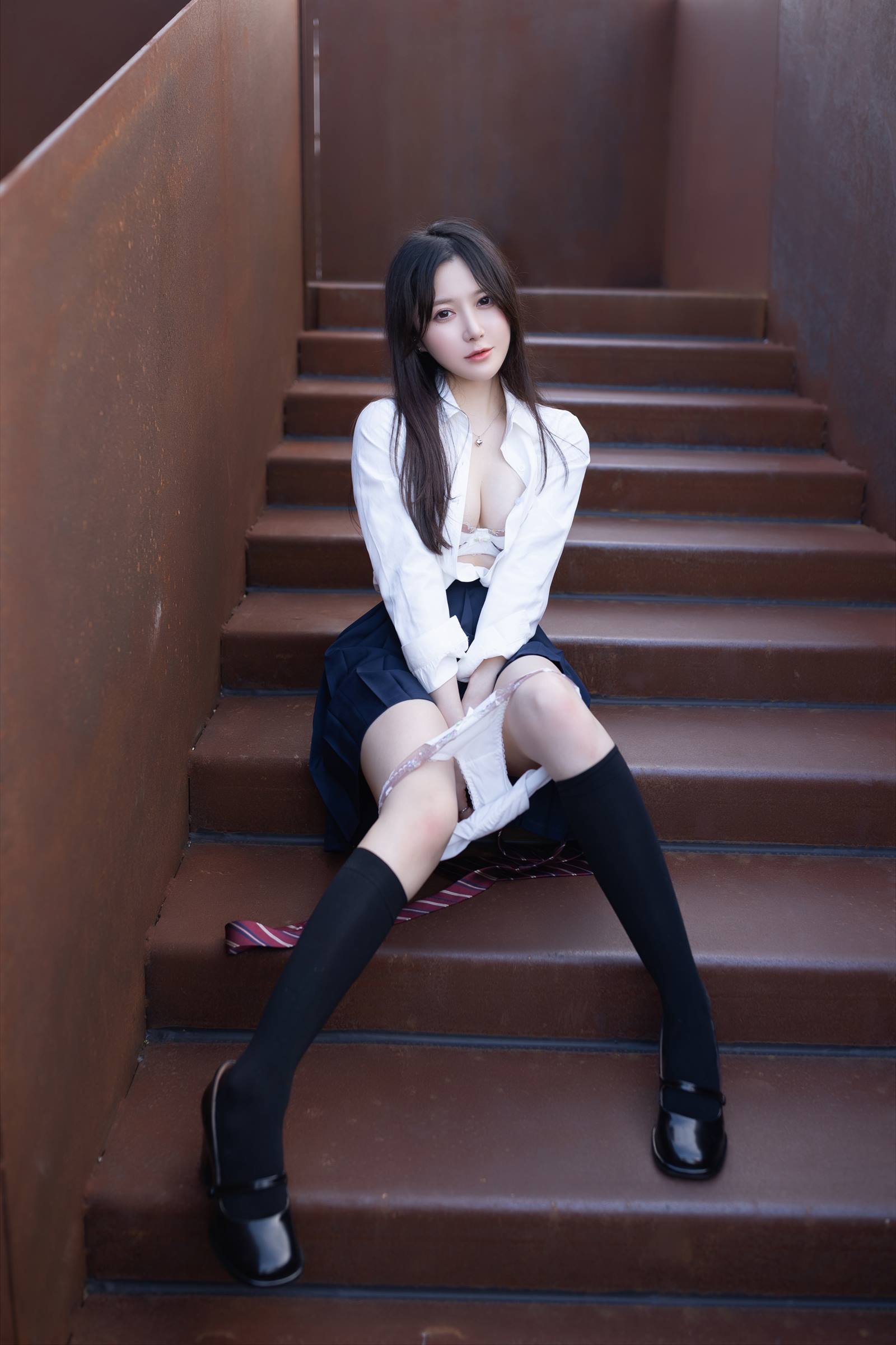 图片[37]-秀人内购@鱼子酱Fish – 内购私拍《外出回忆录》[38P] – 速更版-美库