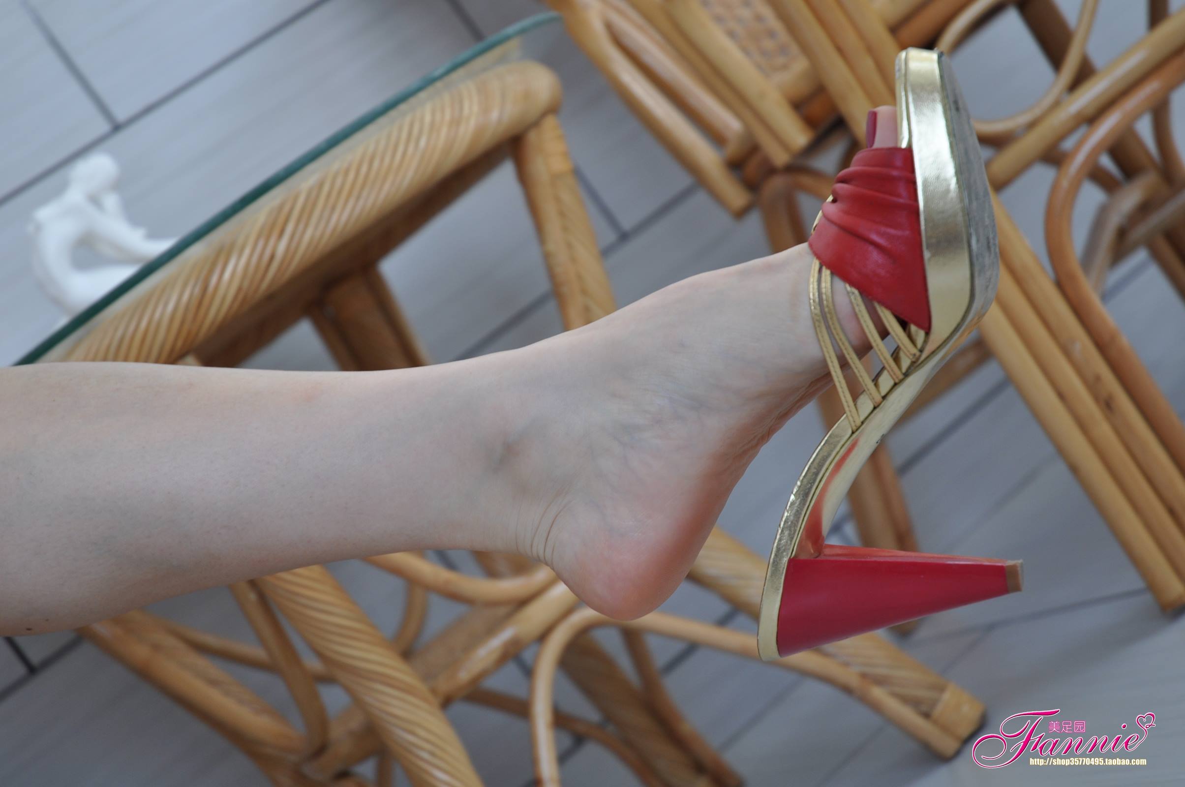 图片[12]-Fannie芬妮每足园 No.344 那抹醉人的红 [58P] – 速更版-美库