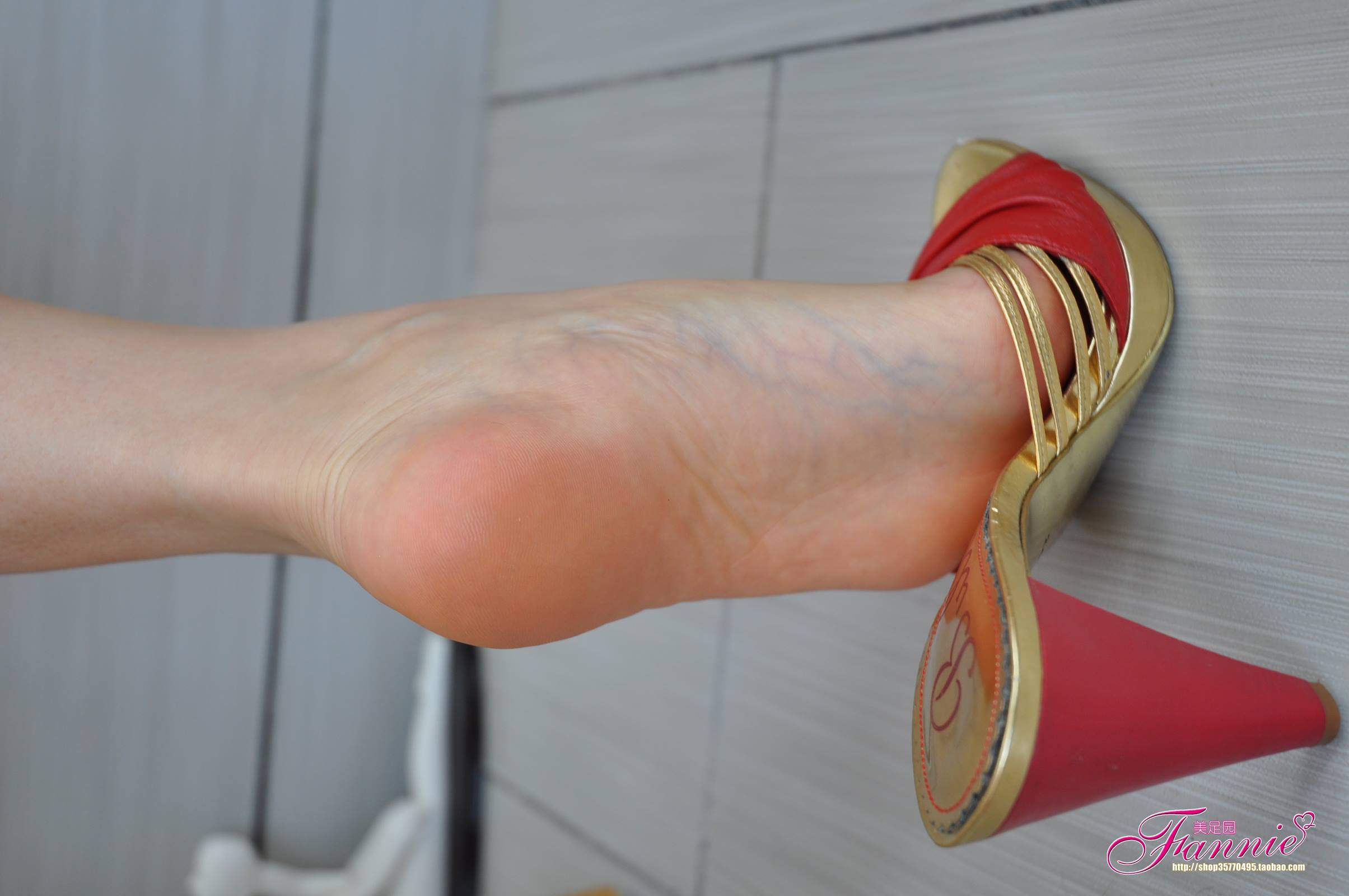 图片[22]-Fannie芬妮每足园 No.344 那抹醉人的红 [58P] – 速更版-美库