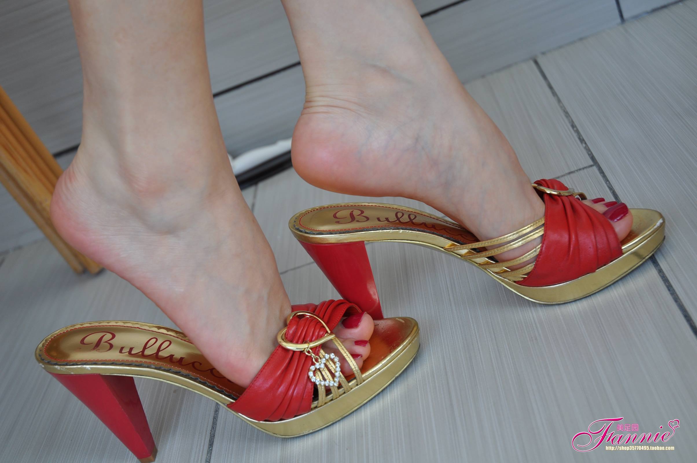 图片[24]-Fannie芬妮每足园 No.344 那抹醉人的红 [58P] – 速更版-美库