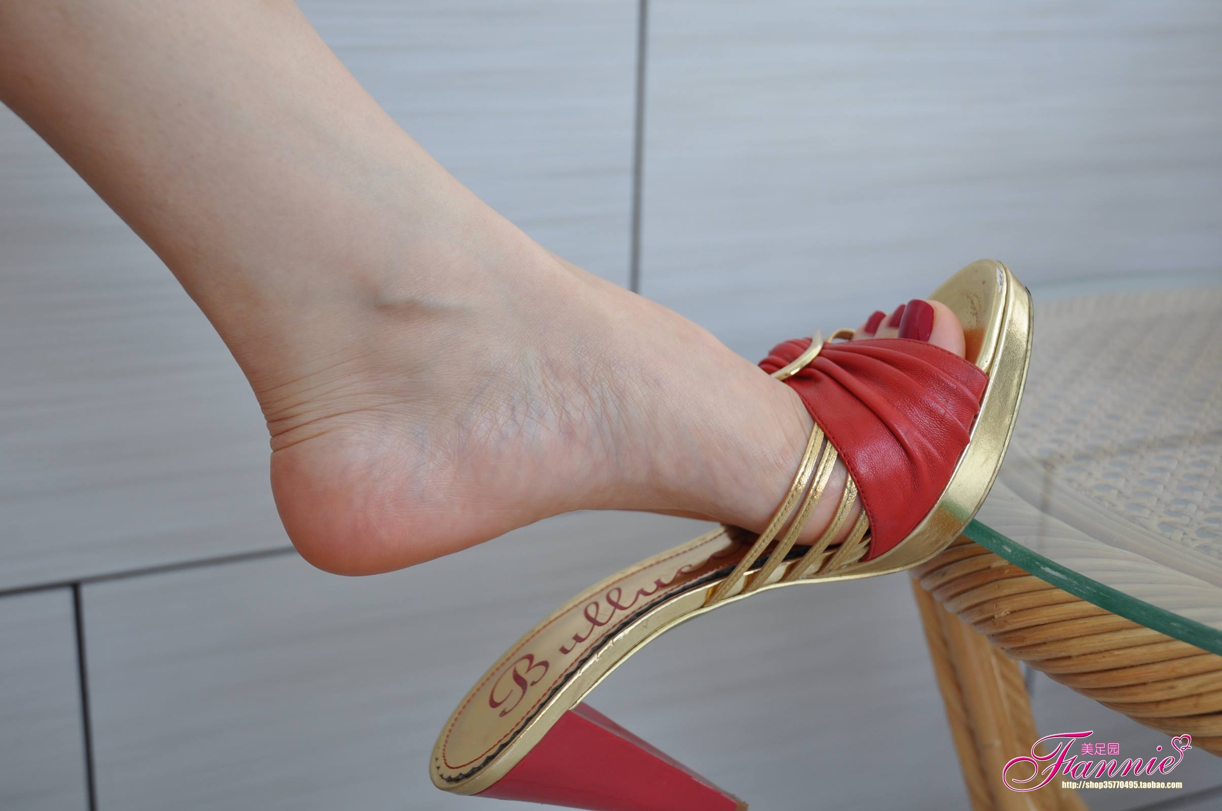 图片[30]-Fannie芬妮每足园 No.344 那抹醉人的红 [58P] – 速更版-美库