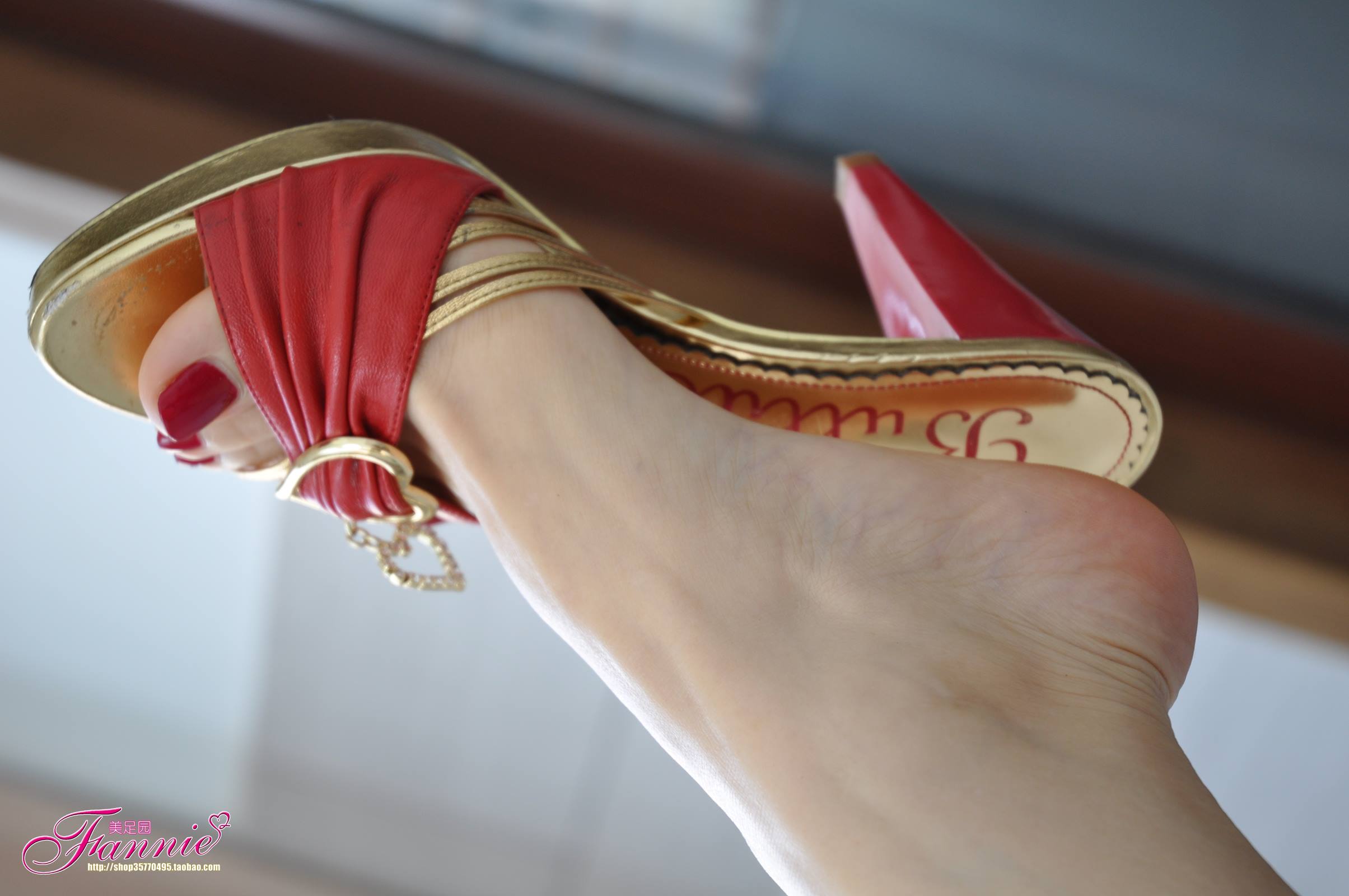 图片[36]-Fannie芬妮每足园 No.344 那抹醉人的红 [58P] – 速更版-美库