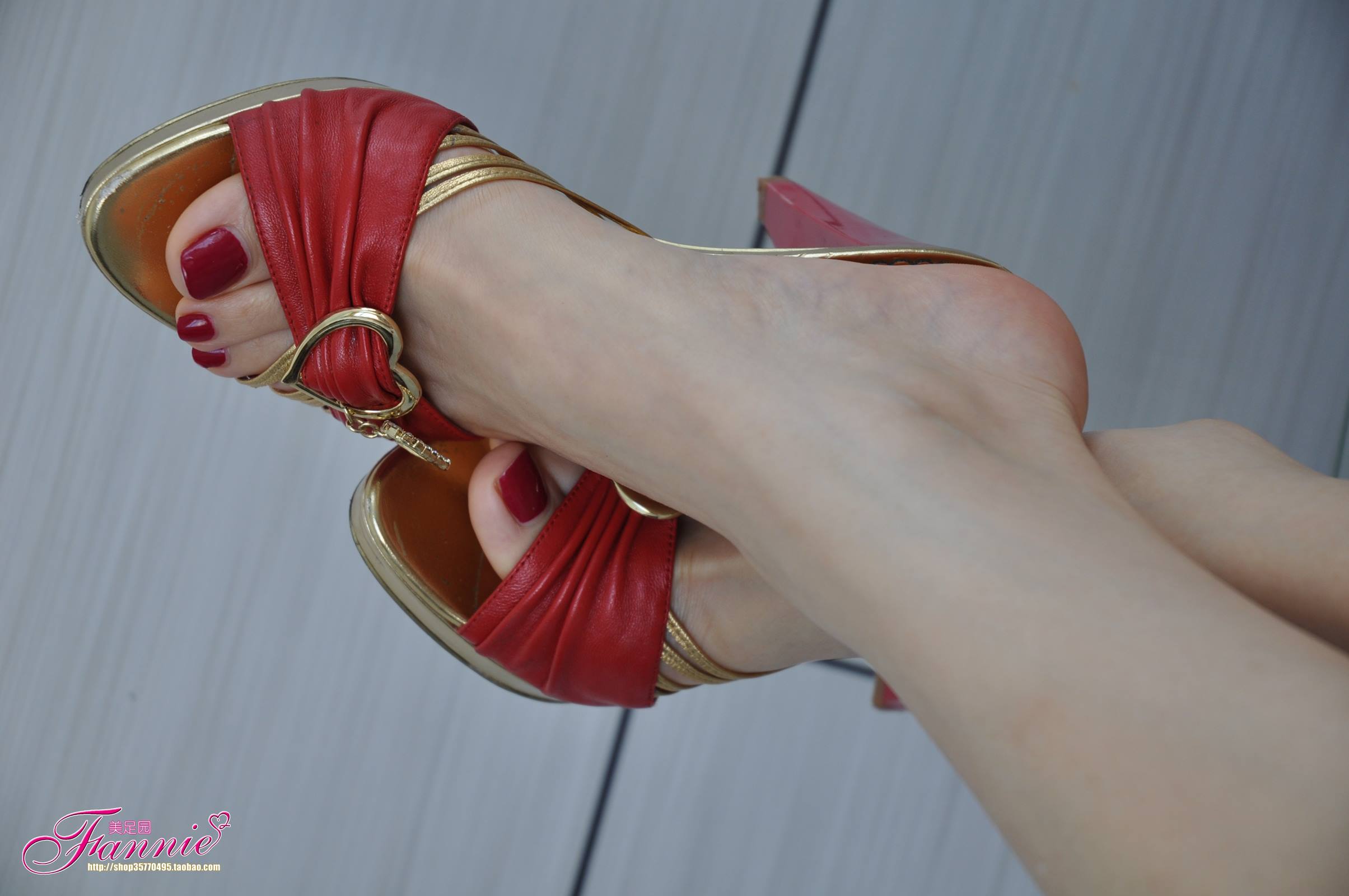 图片[54]-Fannie芬妮每足园 No.344 那抹醉人的红 [58P] – 速更版-美库