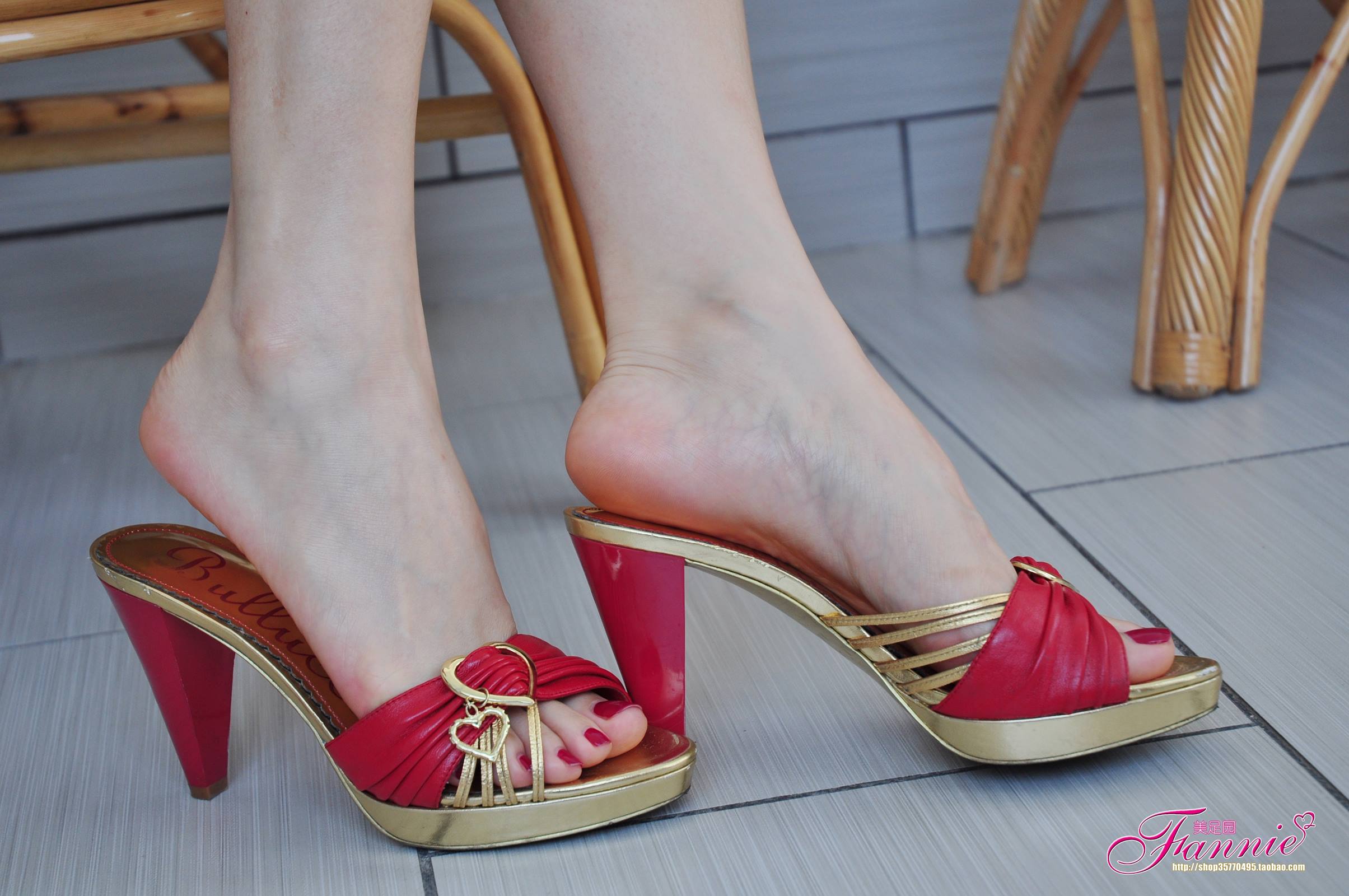 图片[59]-Fannie芬妮每足园 No.344 那抹醉人的红 [58P] – 速更版-美库