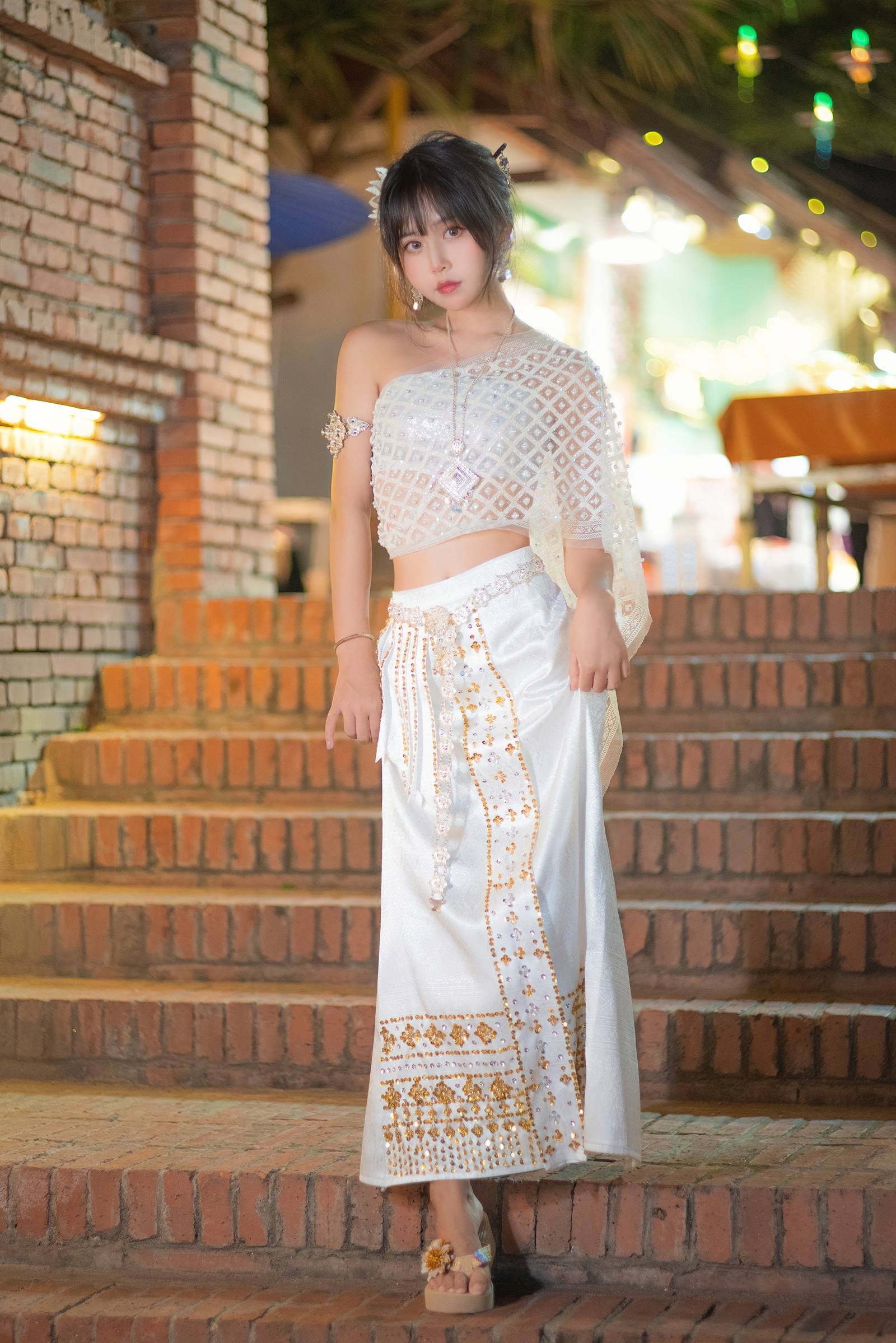 萌芽儿o0 - 西双版纳 傣服 银[17P] - 速更版-绅士图