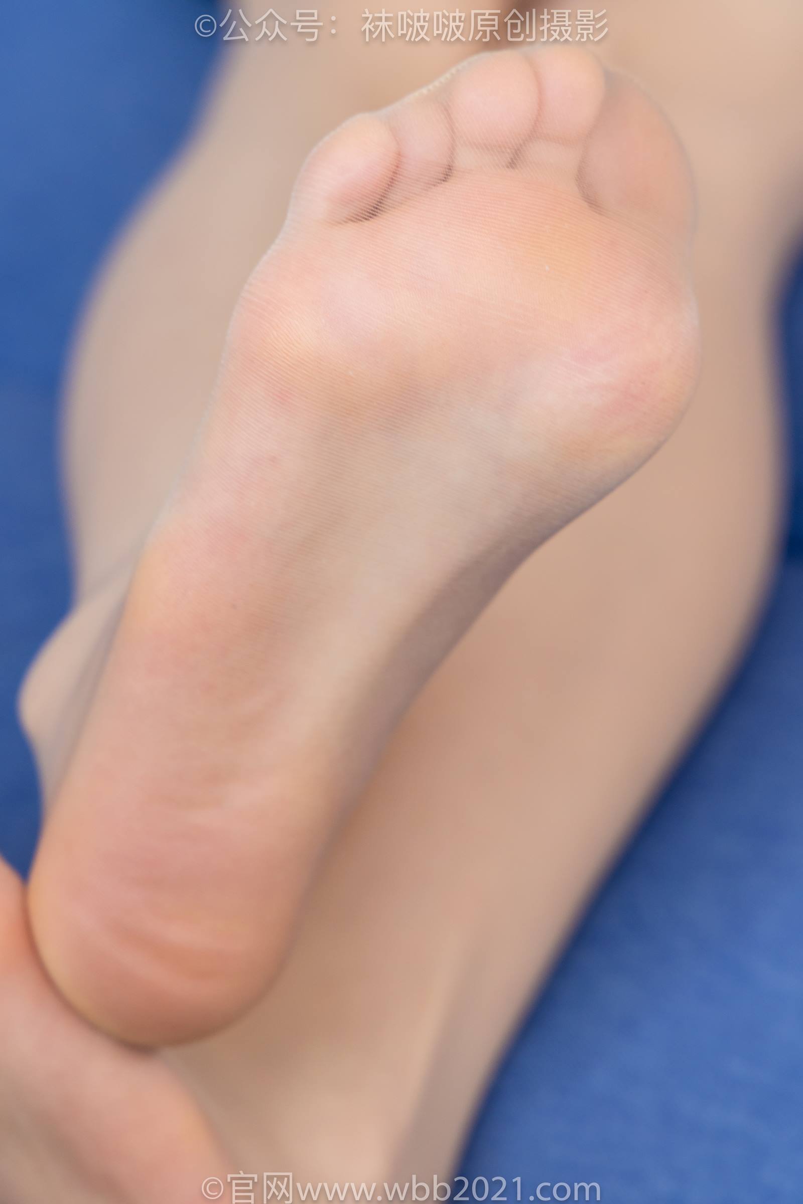 图片[77]-[BoBoSocks袜啵啵]NO.334 芝士-东航制服、两双高跟鞋、薄肉丝、薄灰丝[141P] – 速更版-美库