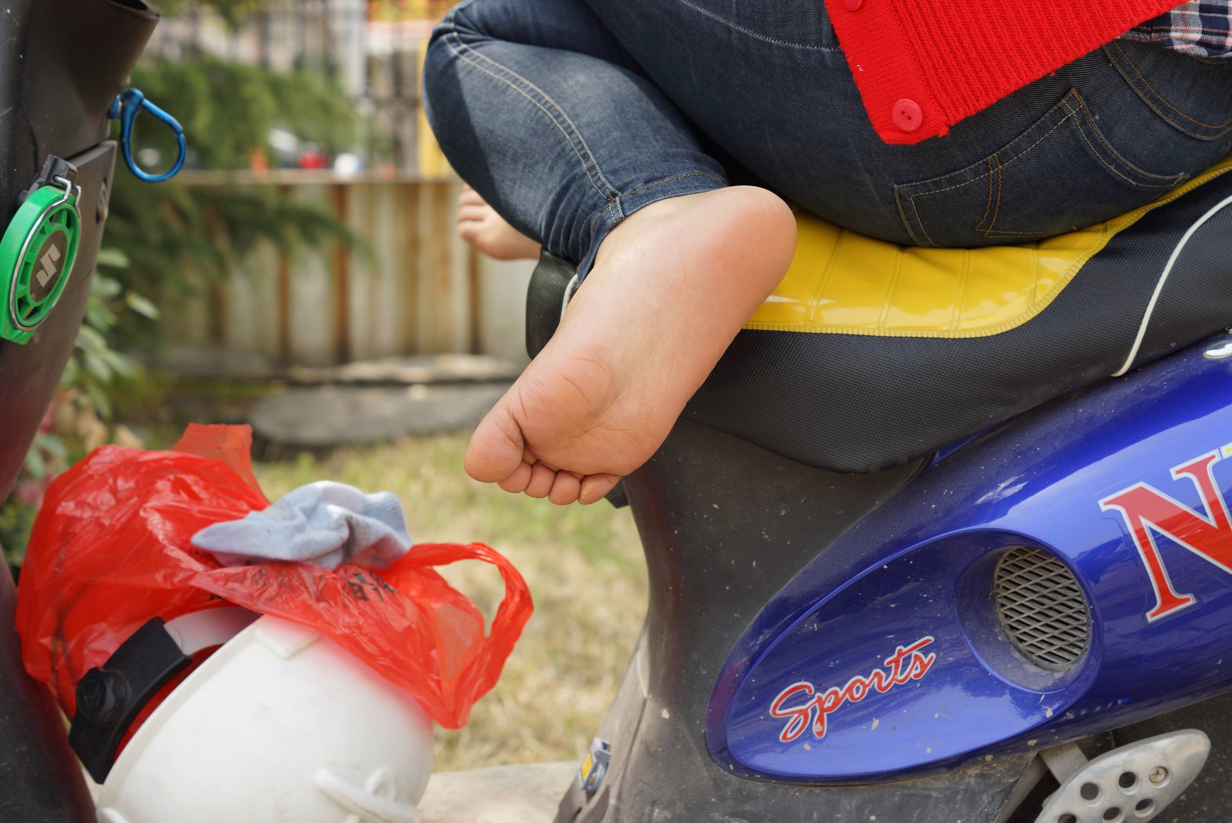 图片[10]-自由摄影 No.060 电动车上的每足 [47P] – 速更版-美库