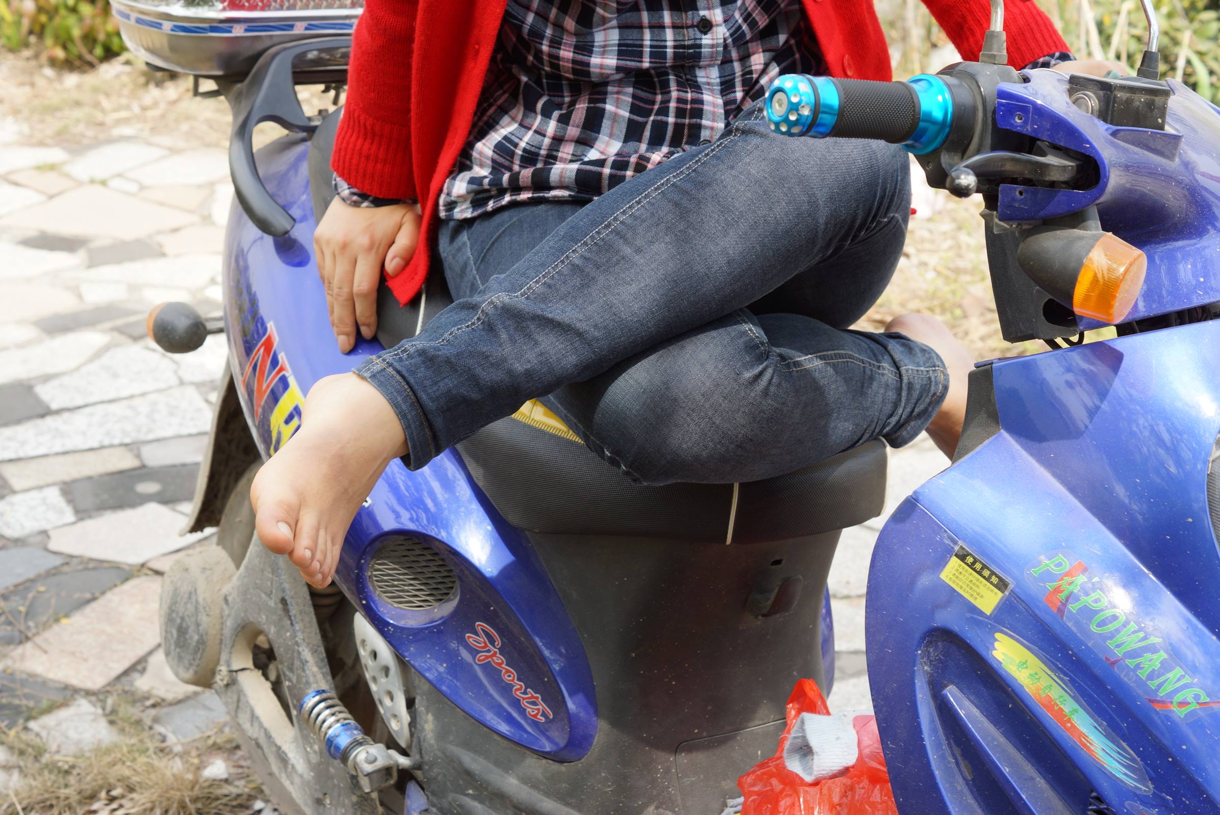 图片[12]-自由摄影 No.060 电动车上的每足 [47P] – 速更版-美库