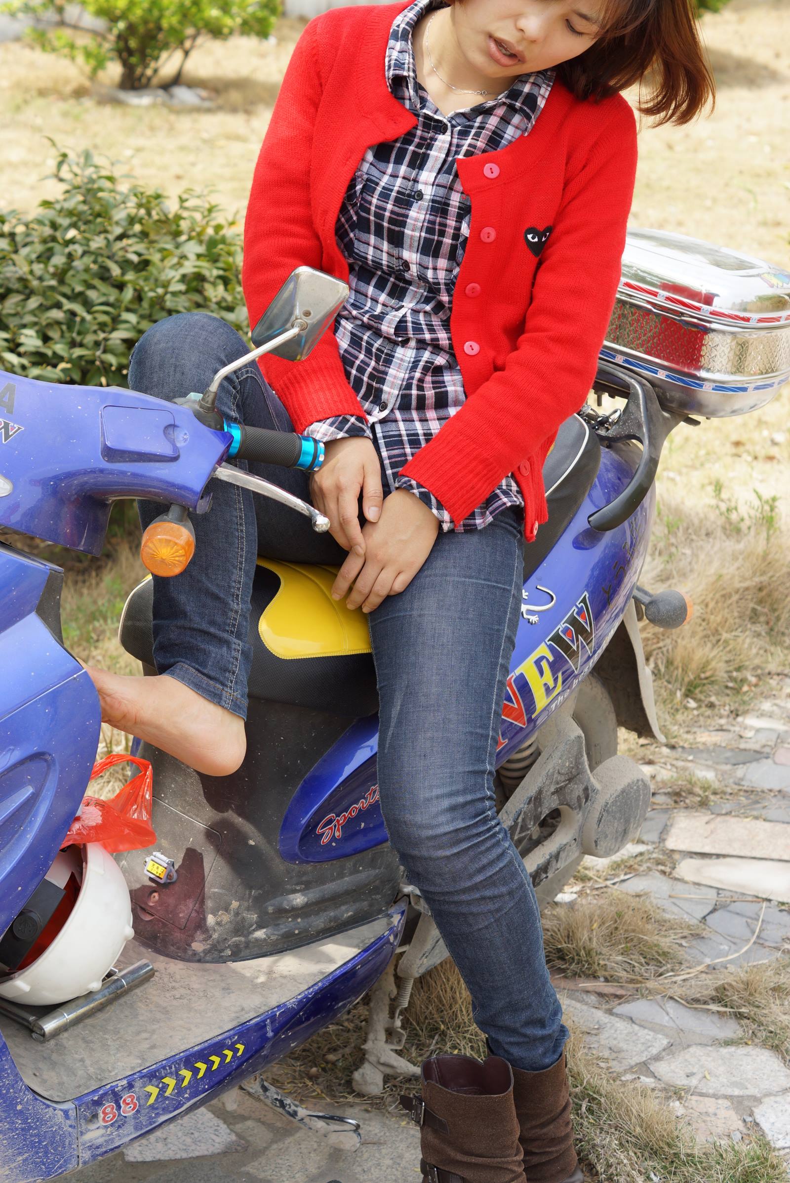 图片[40]-自由摄影 No.060 电动车上的每足 [47P] – 速更版-美库