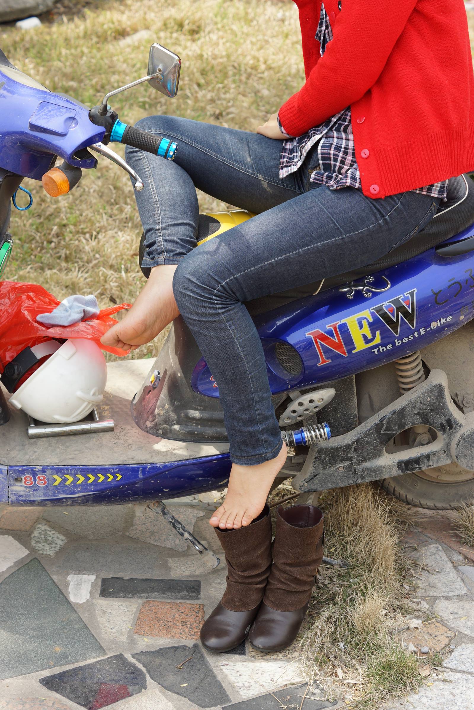 图片[43]-自由摄影 No.060 电动车上的每足 [47P] – 速更版-美库