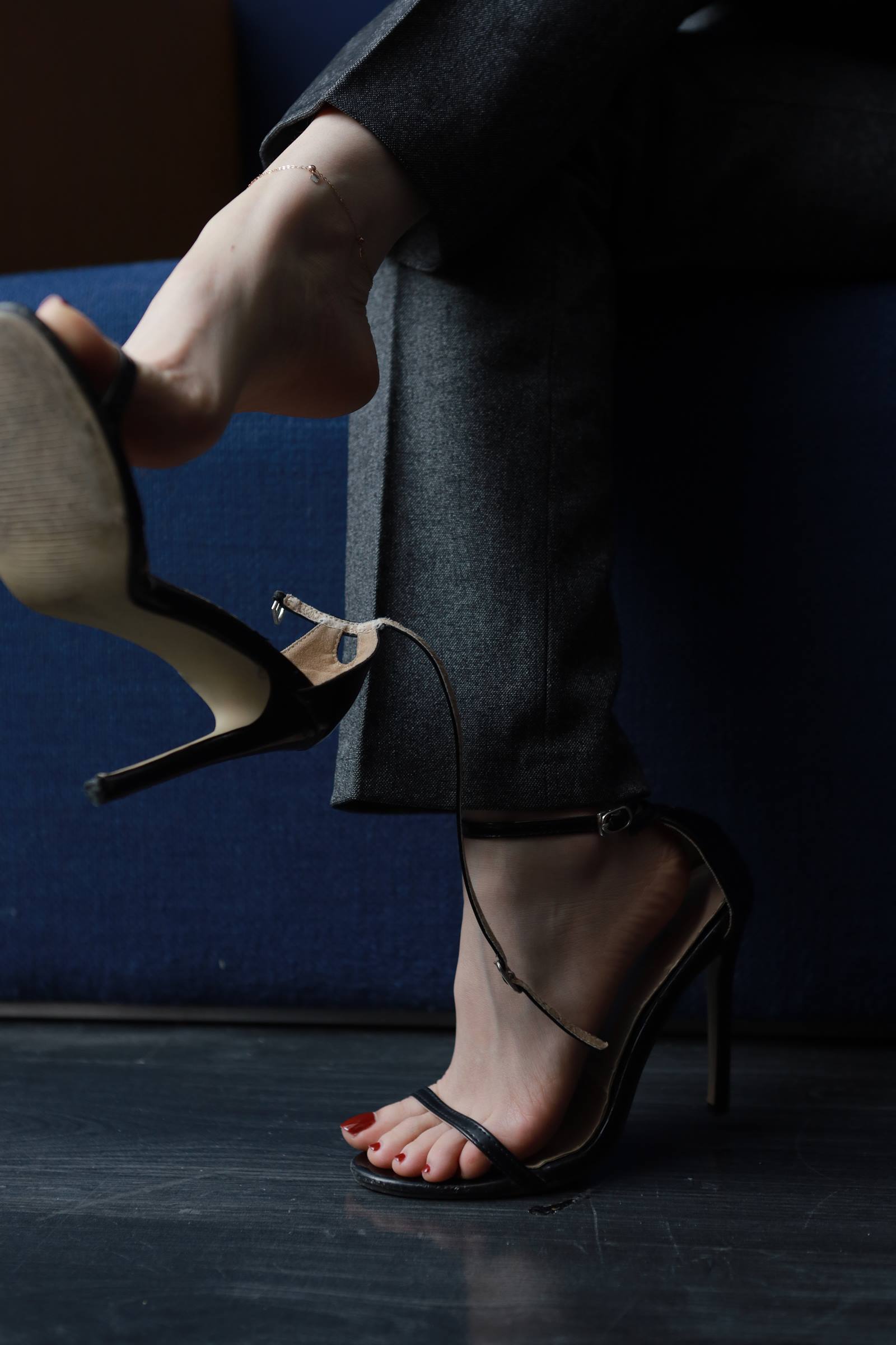 图片[25]-网紅Coser@Sia不吃鱼 看过的都知道爽 [99P] – 速更版-美库