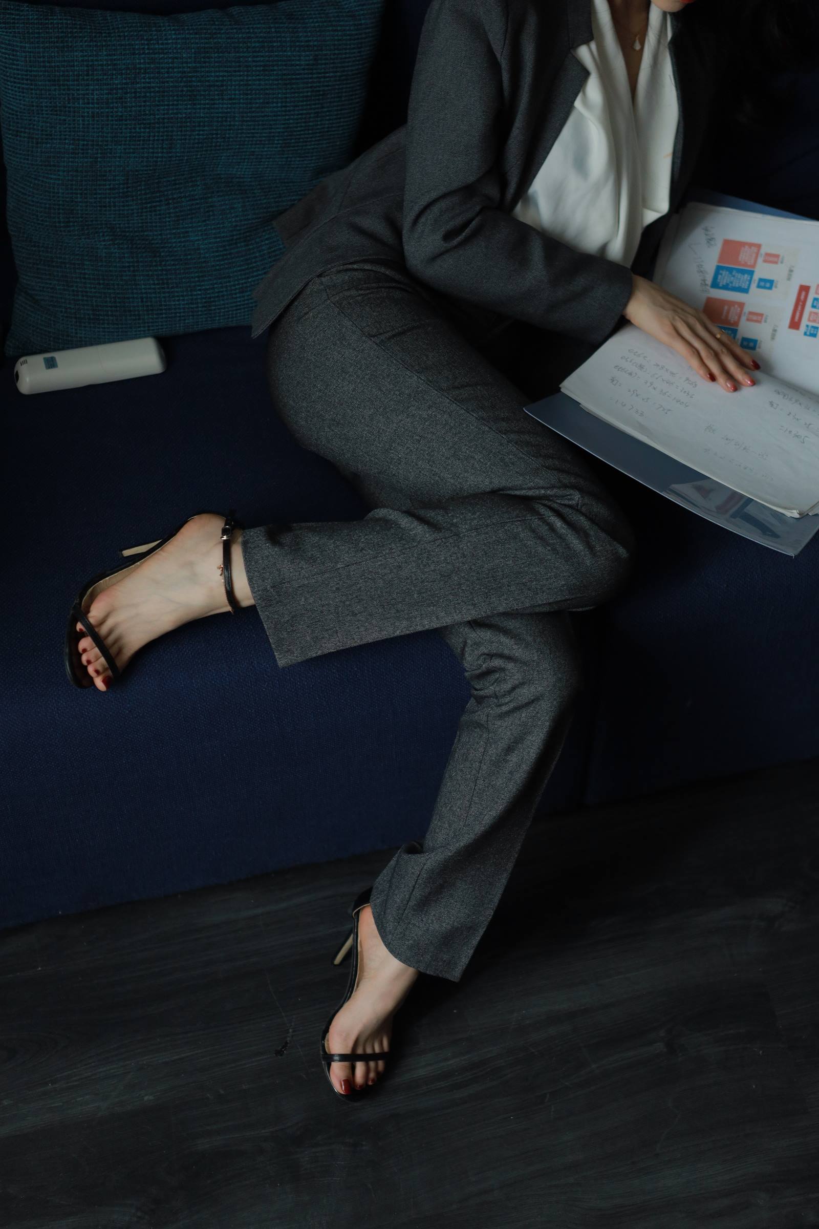 图片[95]-网紅Coser@Sia不吃鱼 看过的都知道爽 [99P] – 速更版-美库