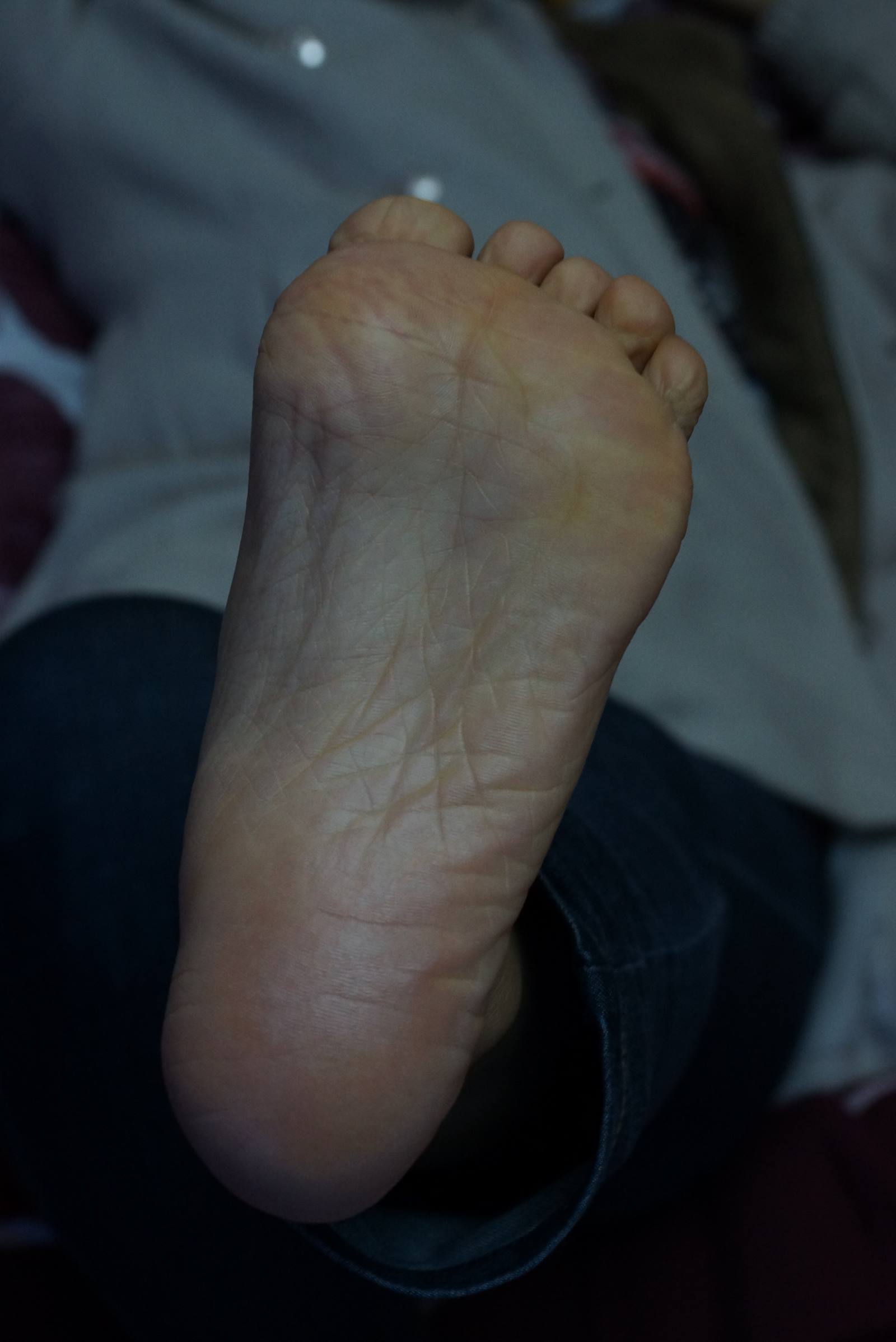 图片[13]-自由摄影 No.058 走了一天路 爱足MM认真的呵护着自己的每足 [45P] – 速更版-美库