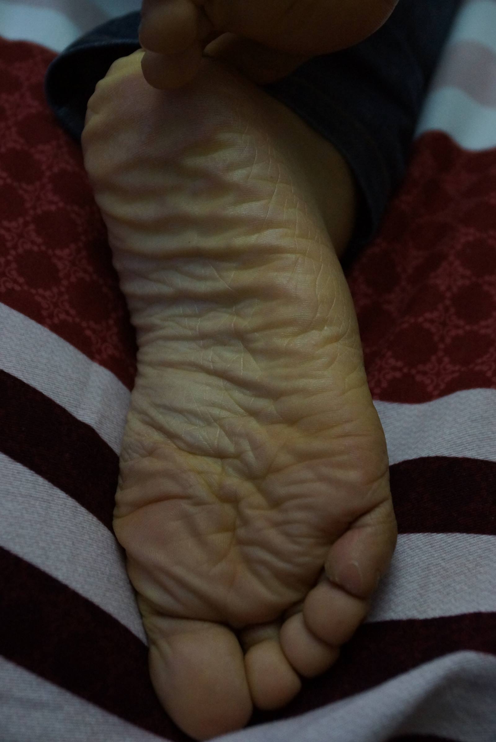 图片[26]-自由摄影 No.058 走了一天路 爱足MM认真的呵护着自己的每足 [45P] – 速更版-美库