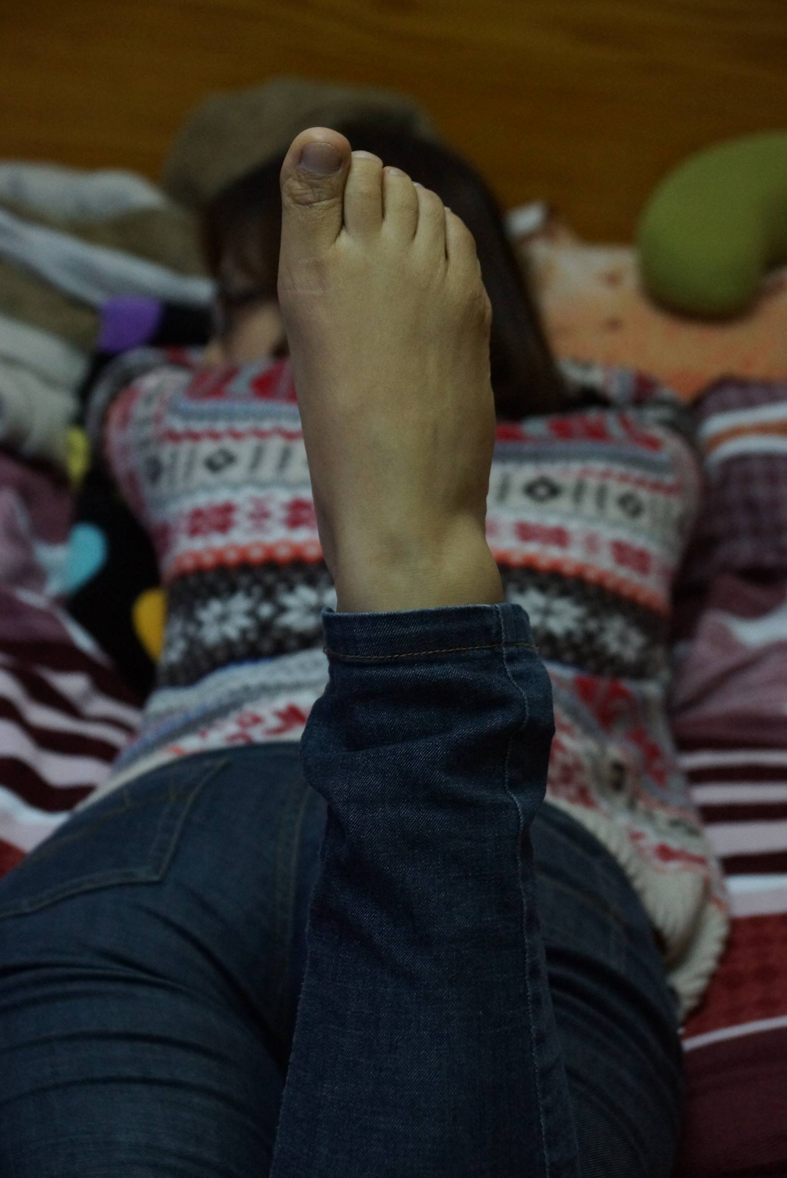 图片[27]-自由摄影 No.058 走了一天路 爱足MM认真的呵护着自己的每足 [45P] – 速更版-美库