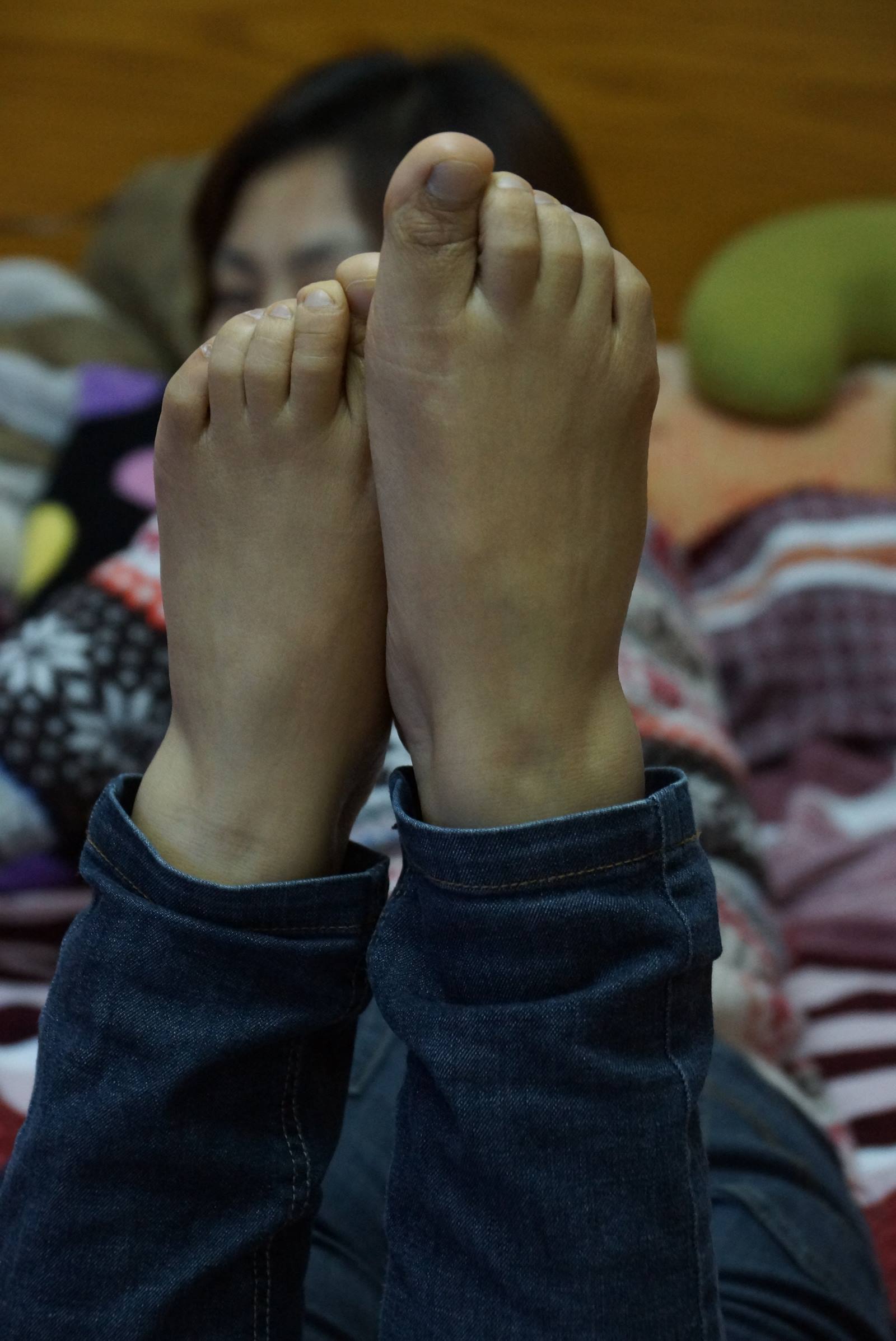 图片[32]-自由摄影 No.058 走了一天路 爱足MM认真的呵护着自己的每足 [45P] – 速更版-美库