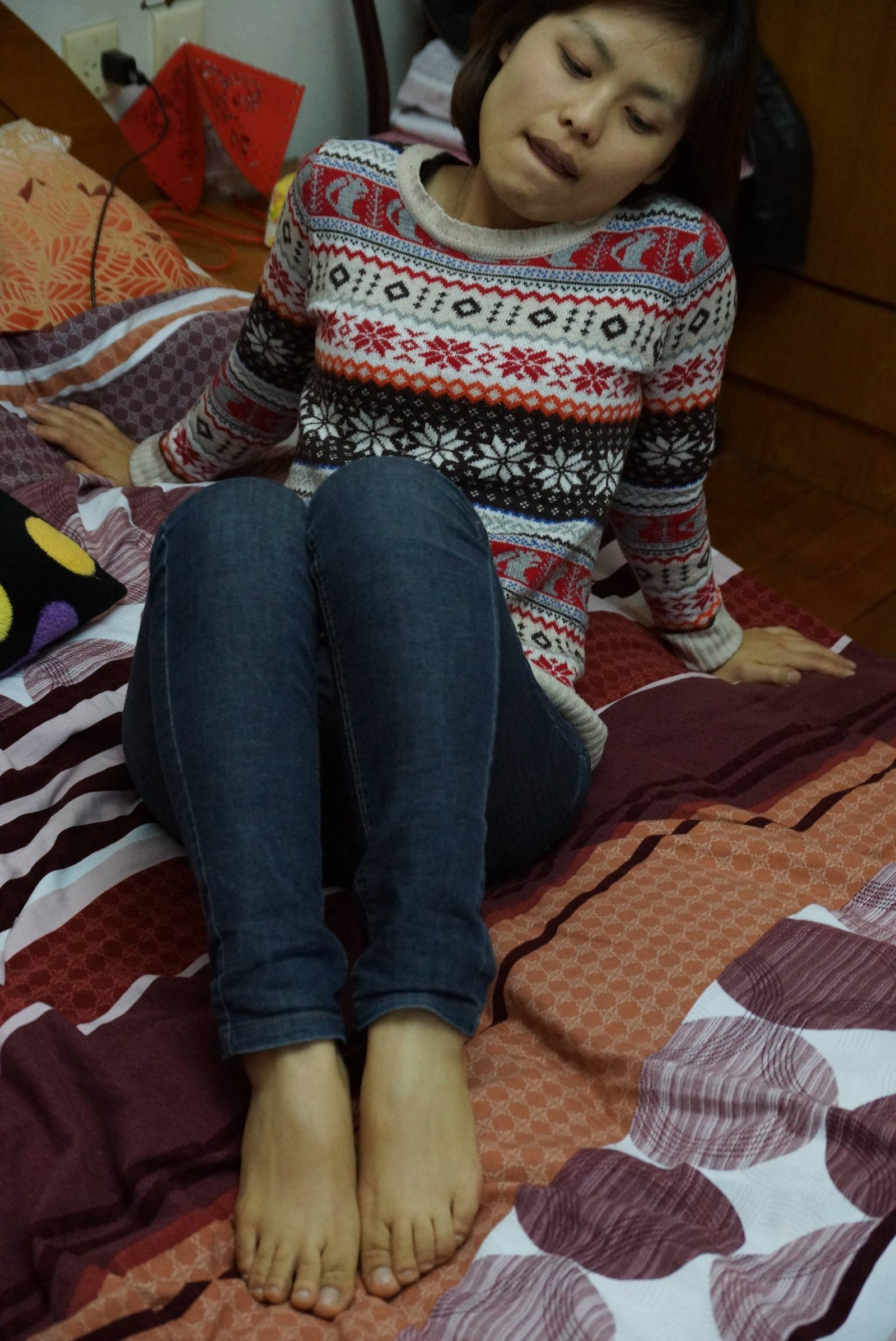 图片[40]-自由摄影 No.058 走了一天路 爱足MM认真的呵护着自己的每足 [45P] – 速更版-美库