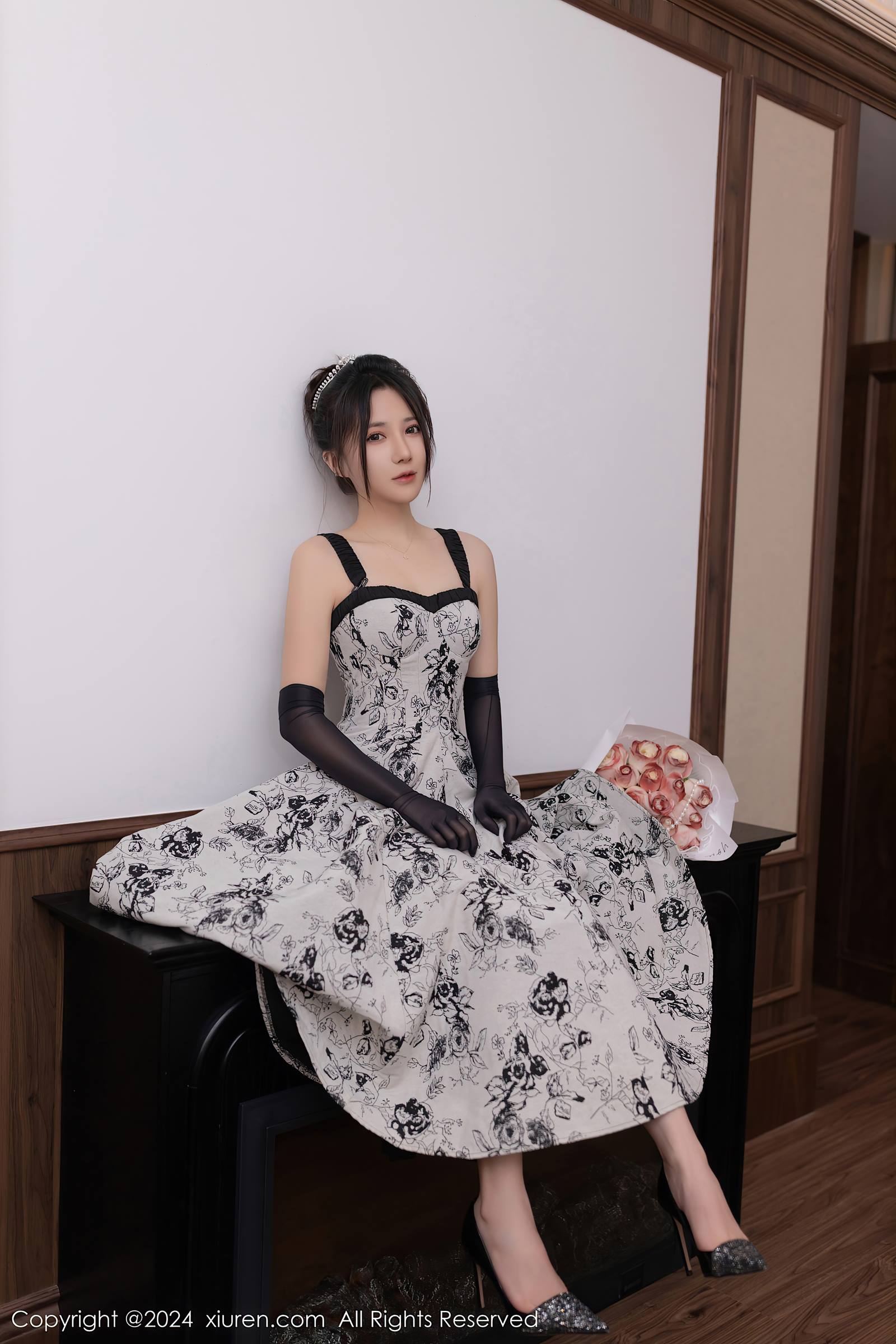 图片[13]-[Xiuren秀人网]2024.02.19 NO.8109 鱼子酱Fish 手中的玫瑰花 [48+1P] – 速更版-美库