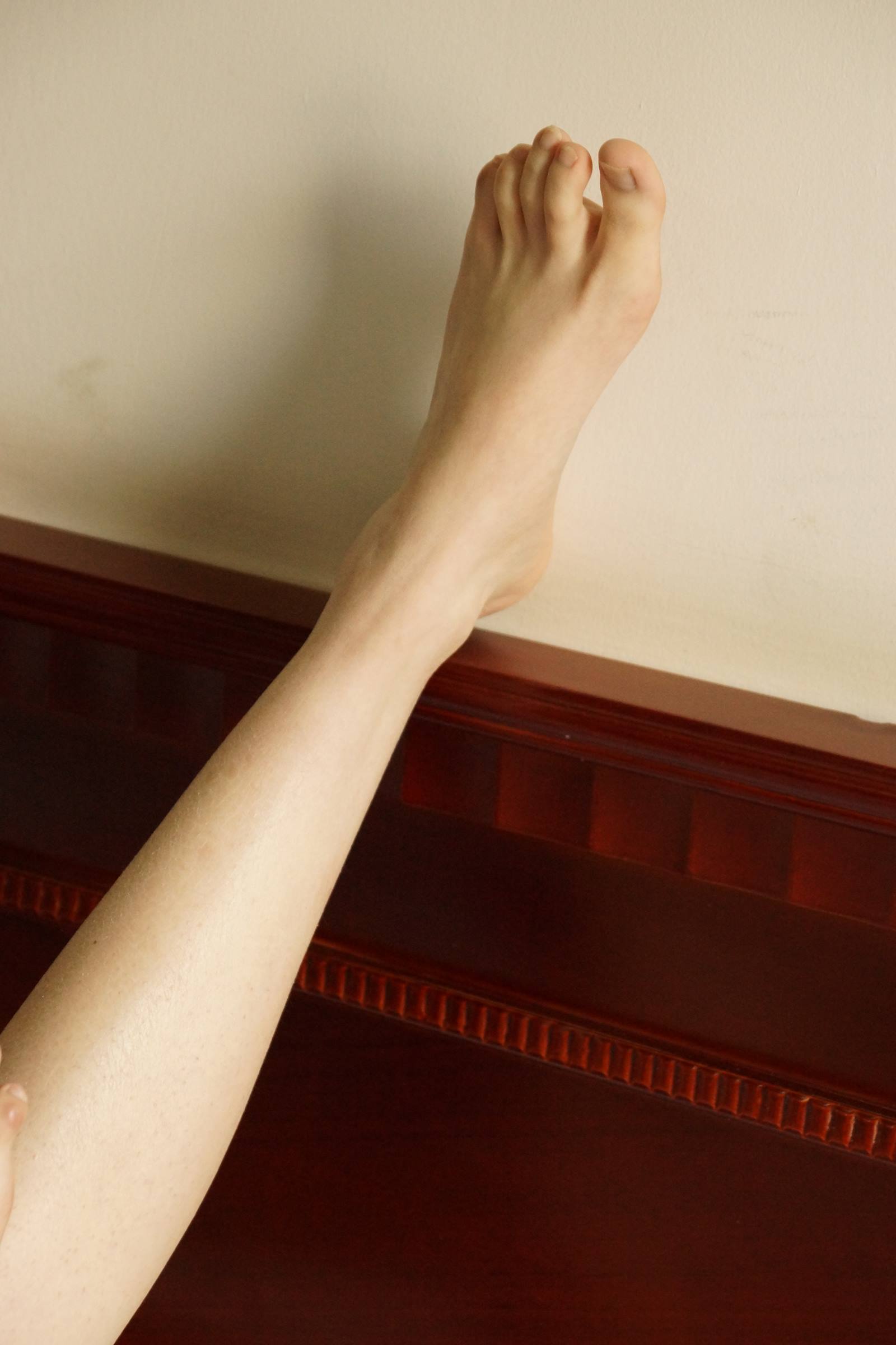 图片[36]-自由摄影 No.065 干净白嫩的小米裸足 [149P] – 速更版-美库