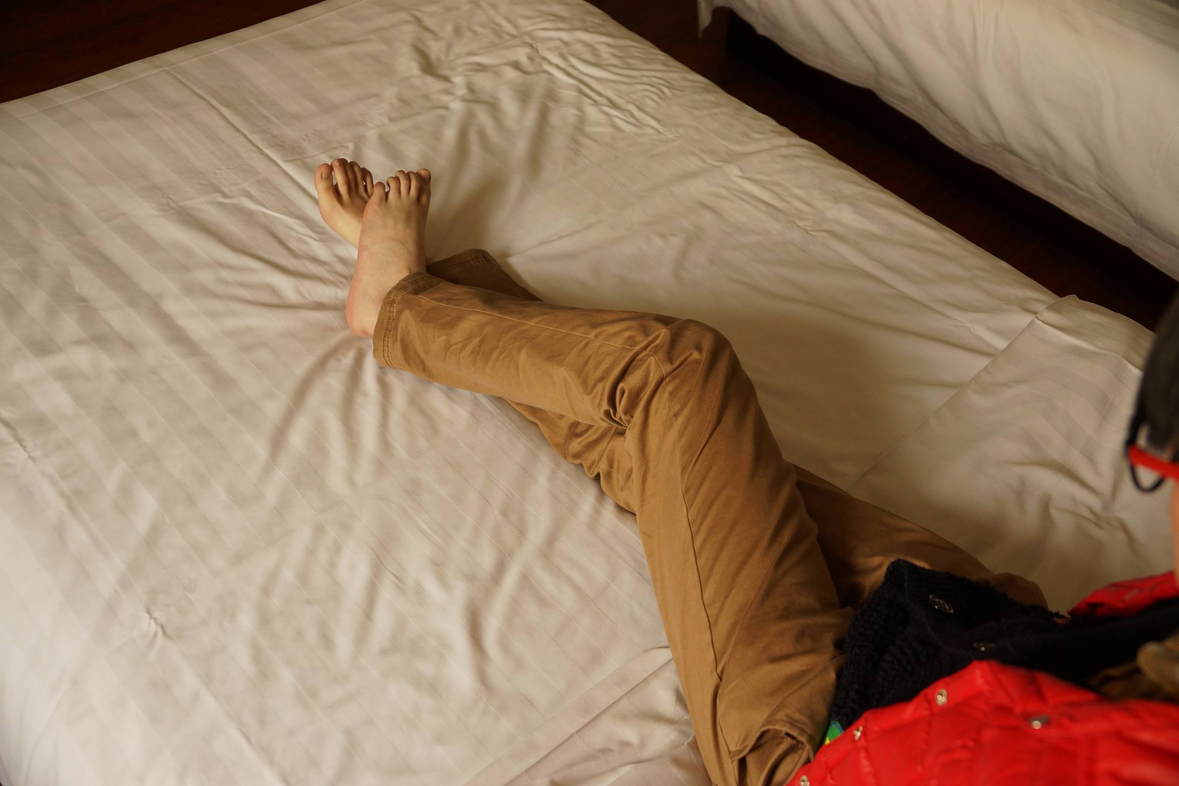 图片[25]-自由摄影 No.068 干净白嫩的足模小米 [51P] – 速更版-美库