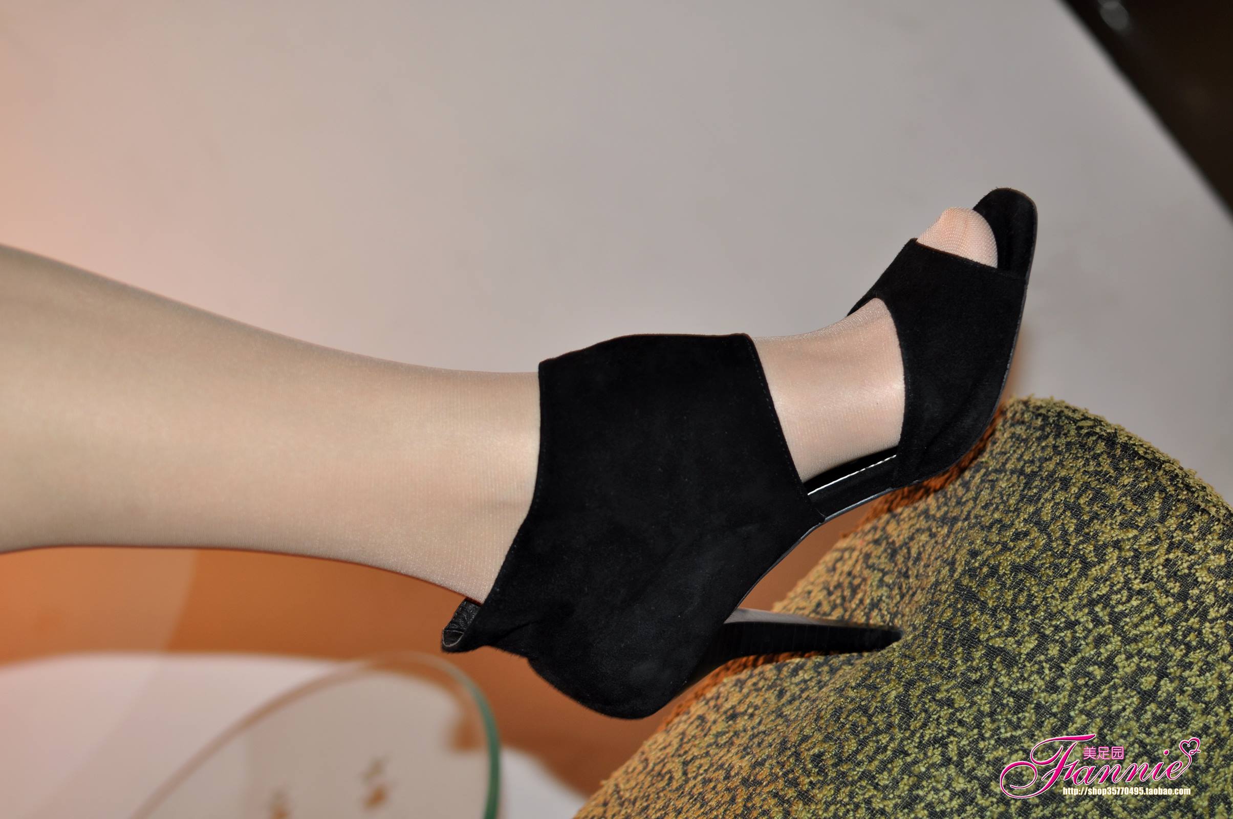 图片[17]-Fannie芬妮每足园 No.353 暖香 丝族高跟2 [89P] – 速更版-美库