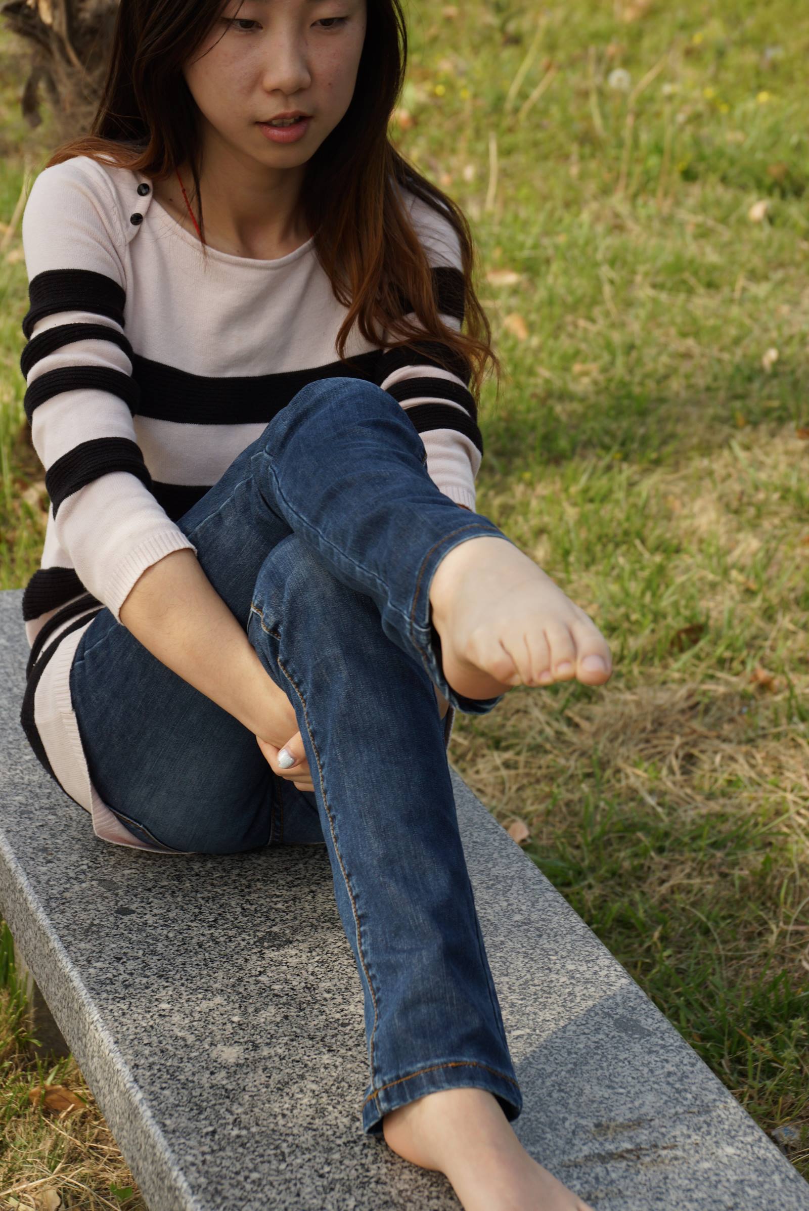 图片[19]-自由摄影 No.069 白净超薄的玉足 玉儿 [48P] – 速更版-美库