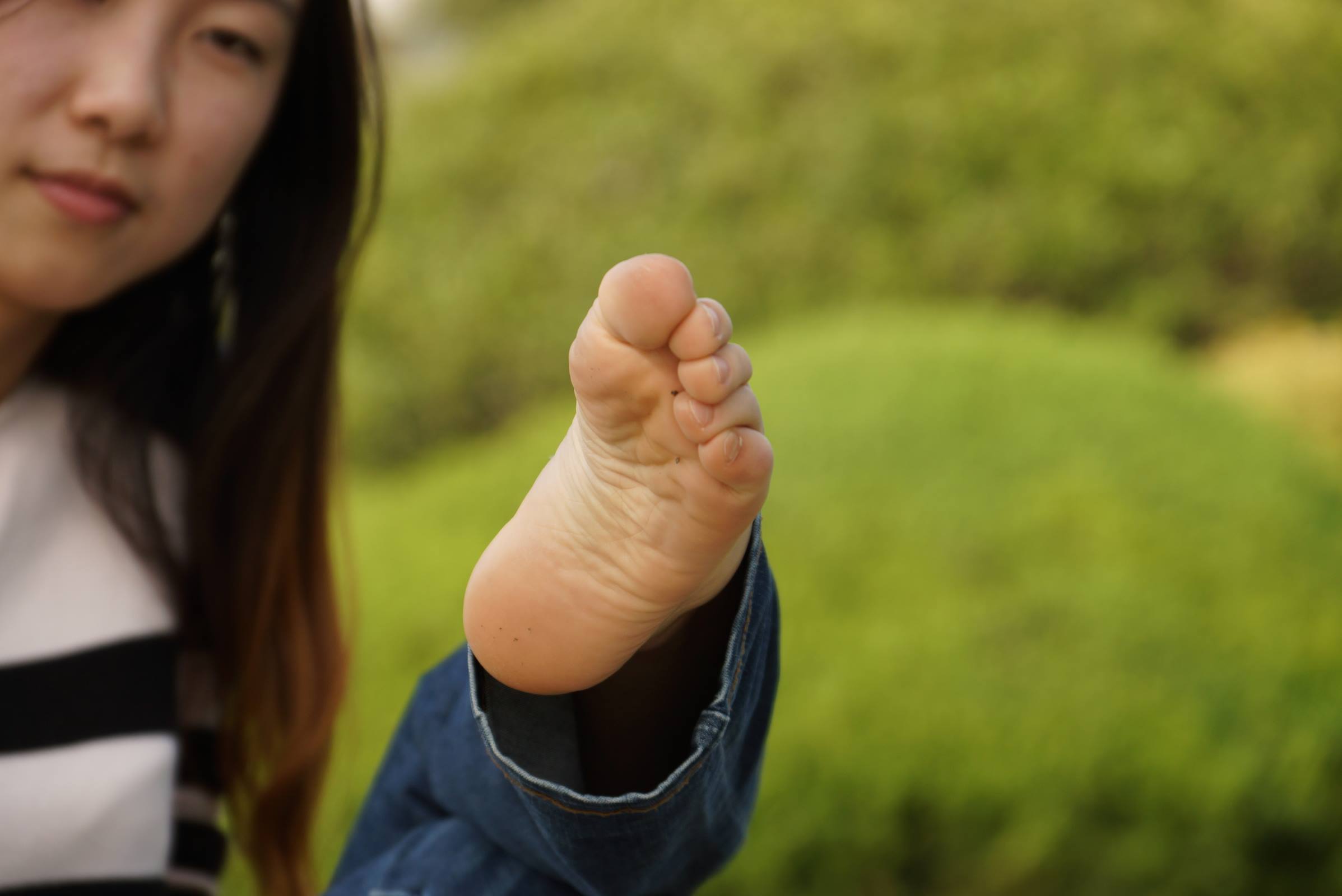 图片[26]-自由摄影 No.069 白净超薄的玉足 玉儿 [48P] – 速更版-美库