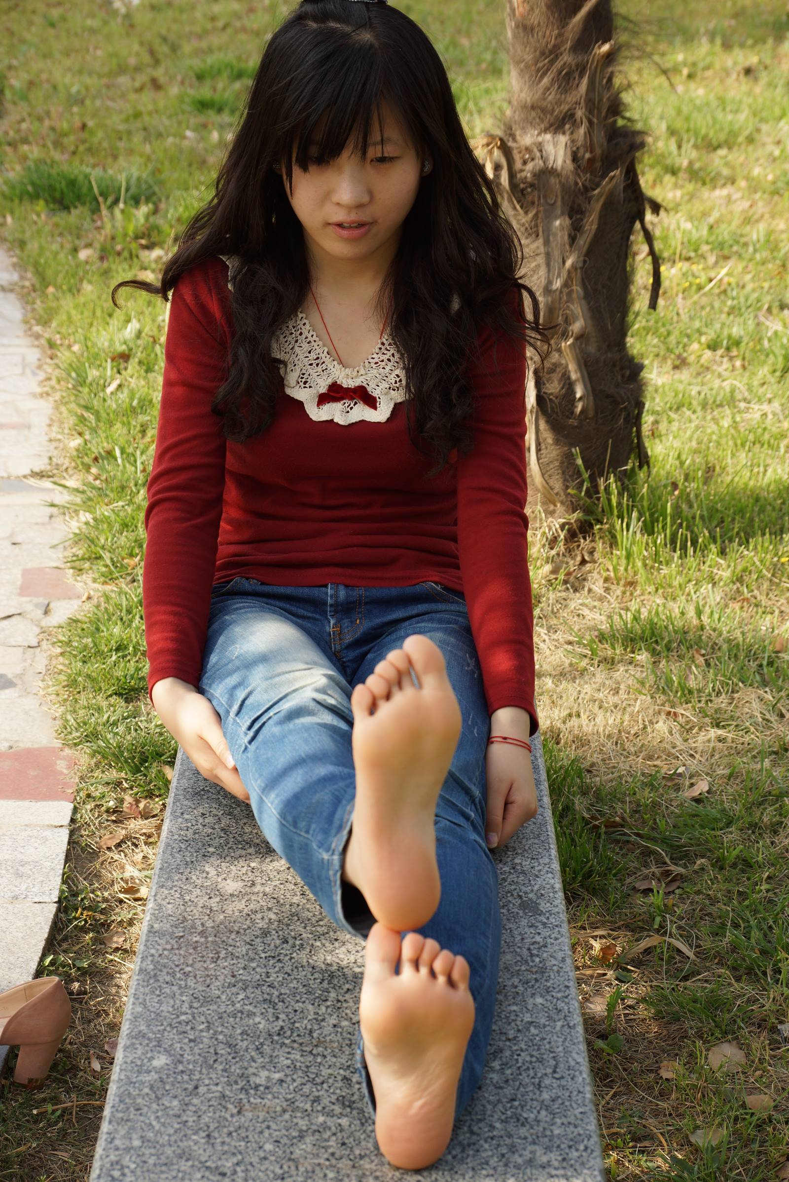 图片[26]-自由摄影 No.070 琳琳 鱼嘴鞋 裸足 [44P] – 速更版-美库