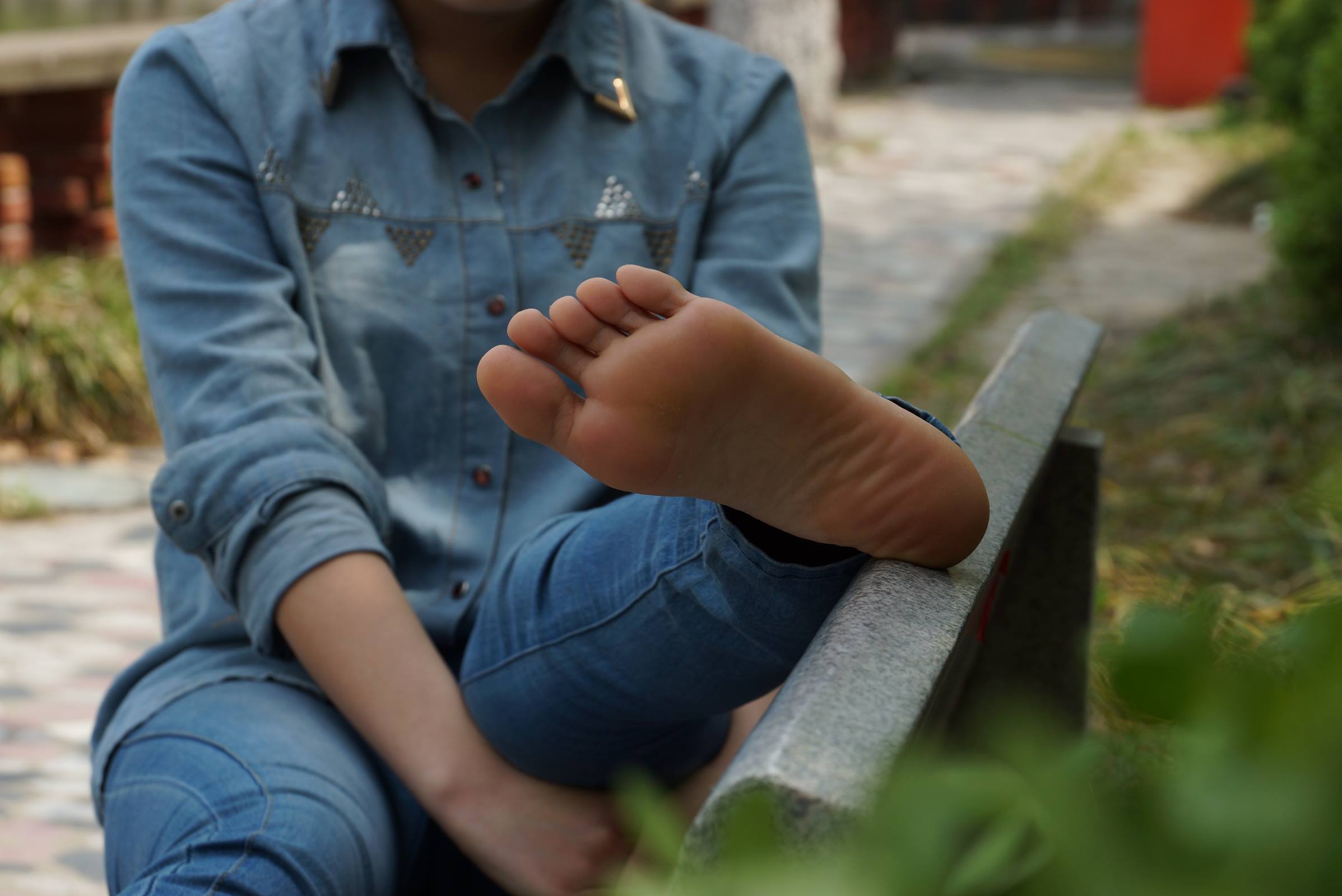 图片[27]-自由摄影 No.071 清纯眼镜MM的个性透明帆布鞋 [65P] – 速更版-美库